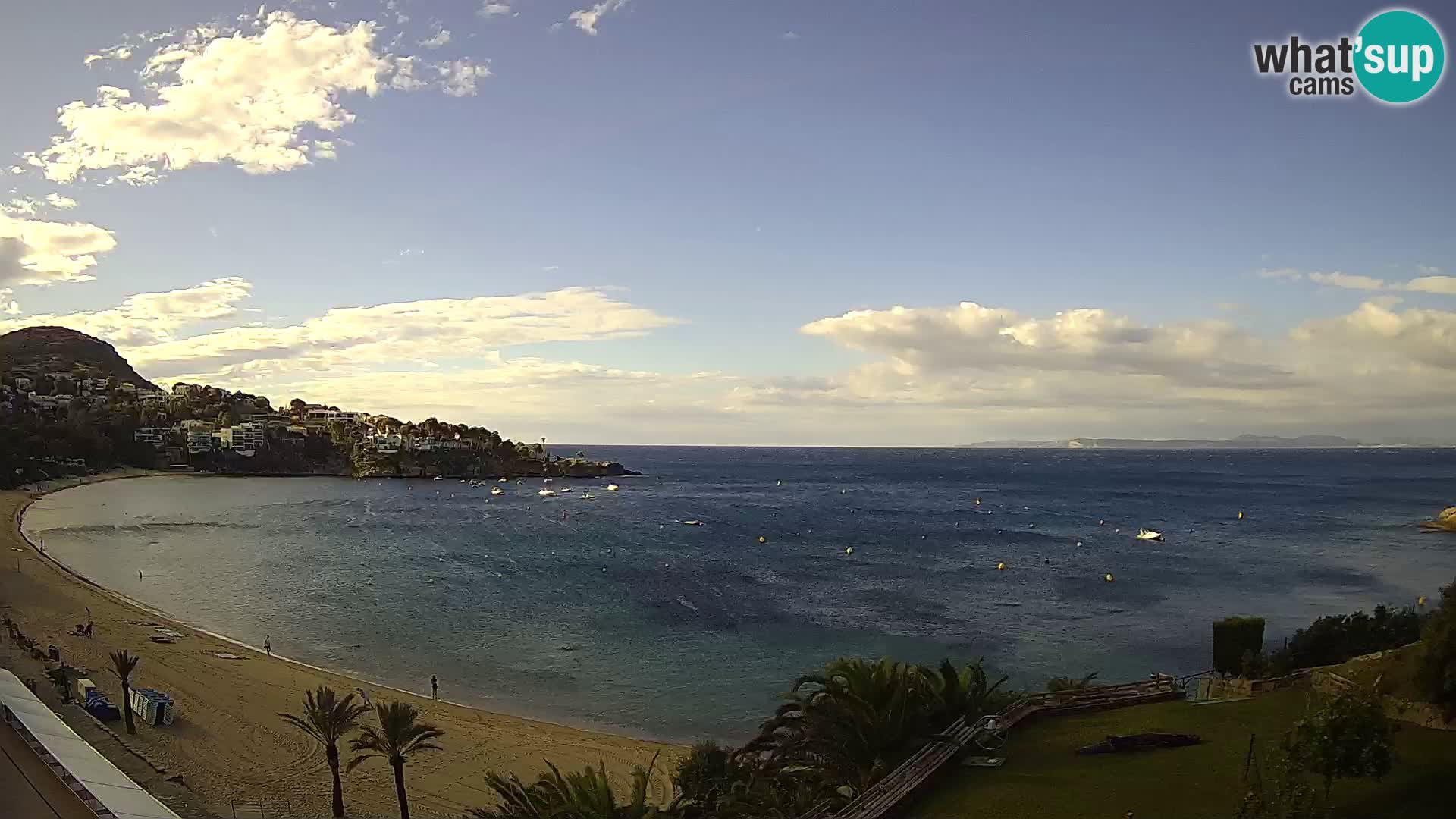 Platja de l’Almadrava beach Live Webcam Roses – Costa Brava – Spain