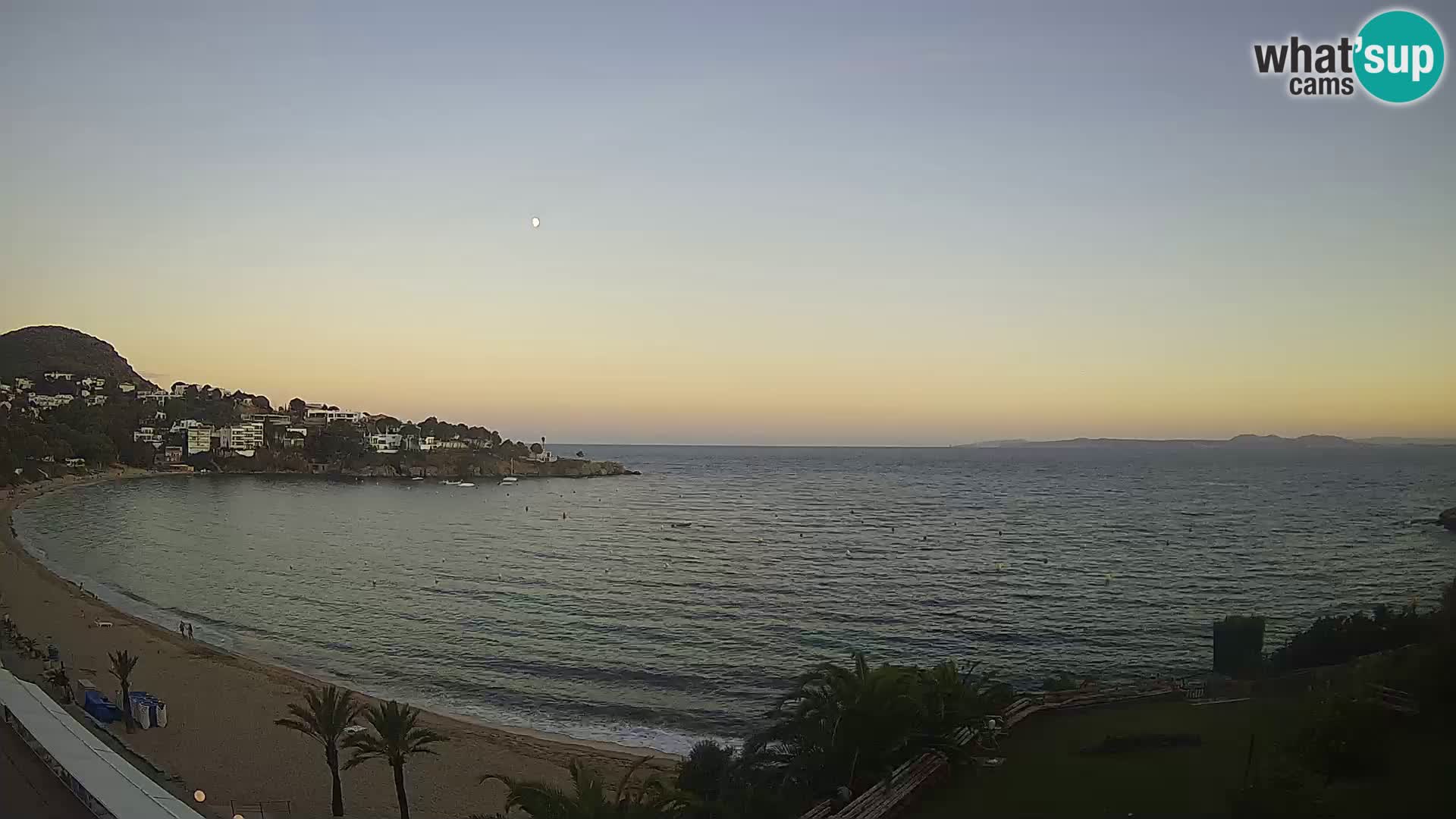 Platja de l’Almadrava beach Live Webcam Roses – Costa Brava – Spain