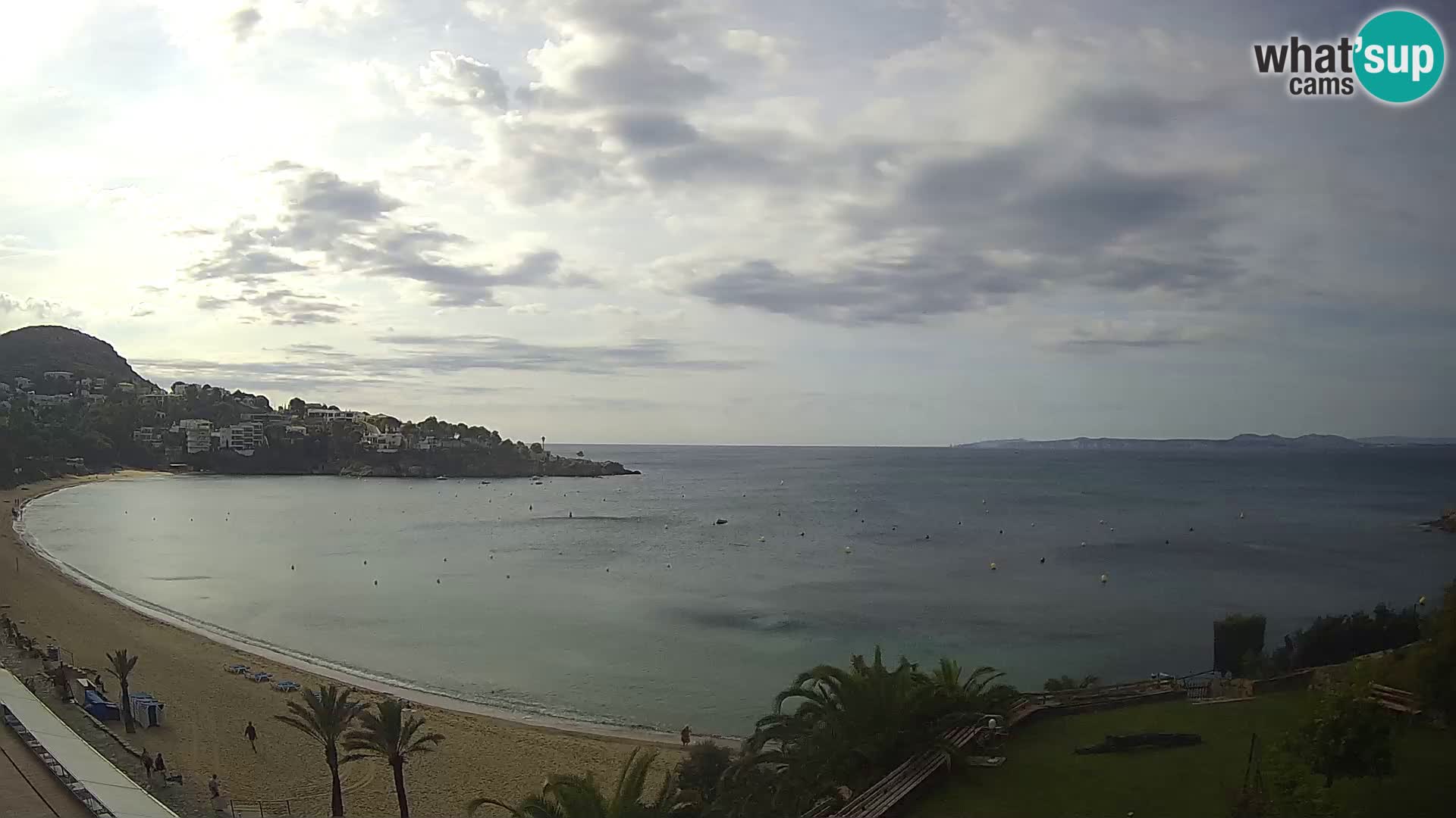 Platja de l’Almadrava beach Live Webcam Roses – Costa Brava – Spain