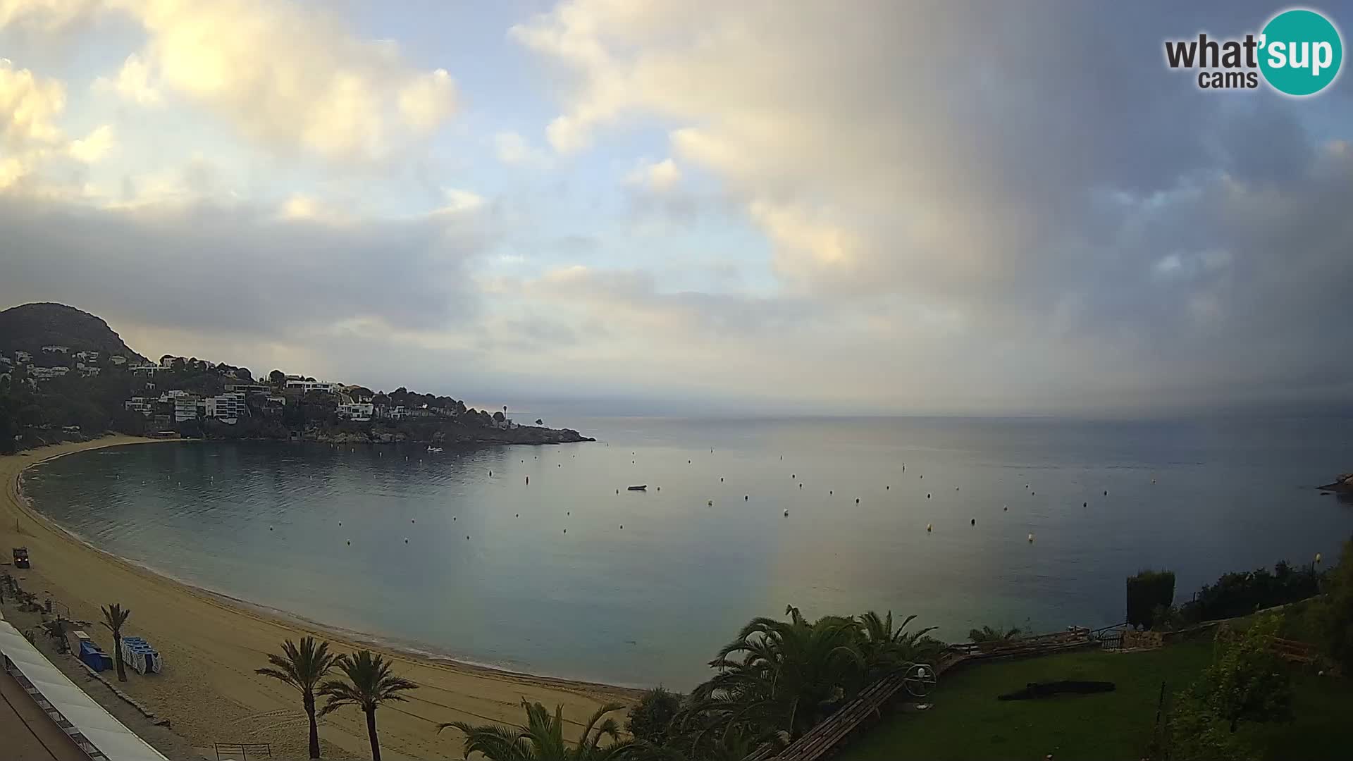 Platja de l’Almadrava beach Live Webcam Roses – Costa Brava – Spain