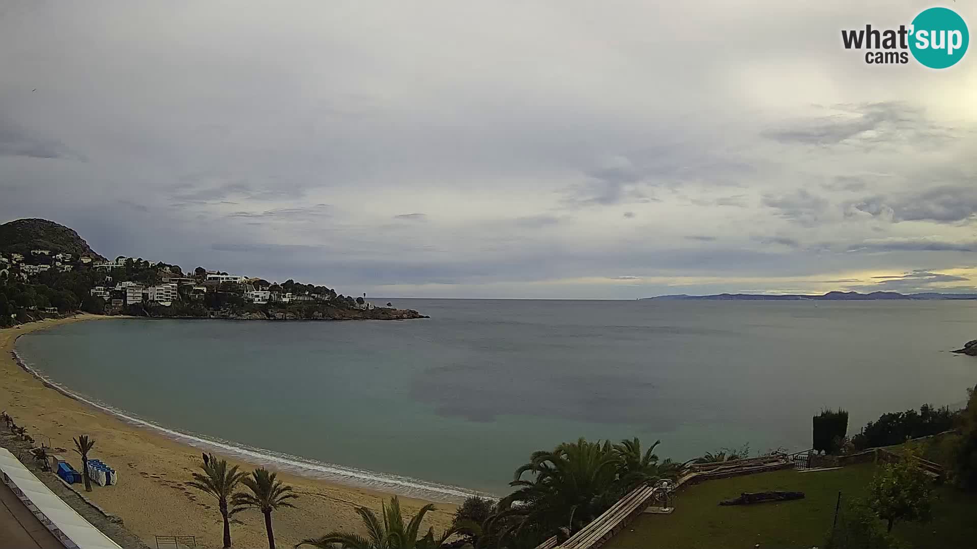 Platja de l’Almadrava beach Live Webcam Roses – Costa Brava – Spain