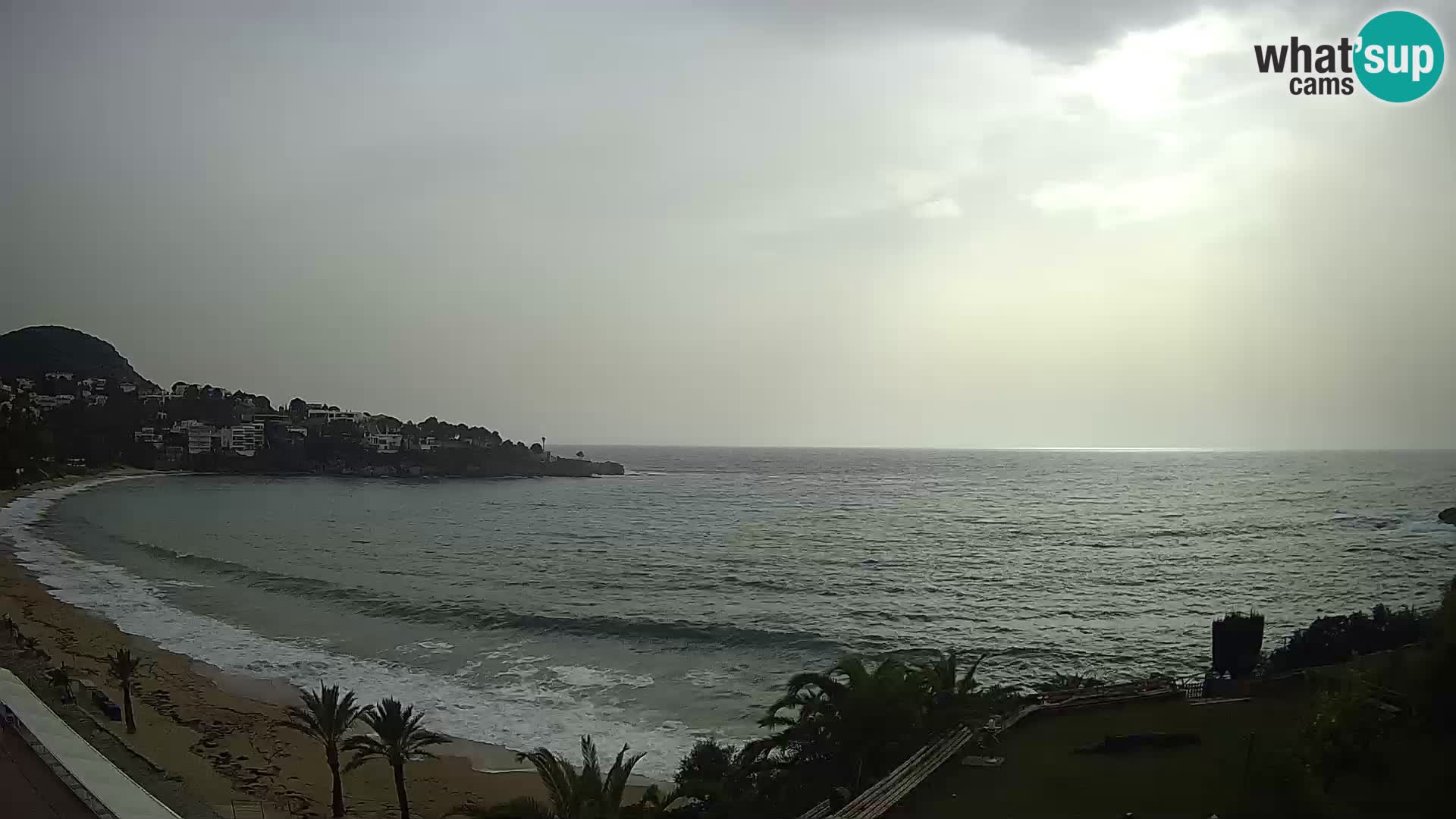 Platja de l’Almadrava beach Live Webcam Roses – Costa Brava – Spain