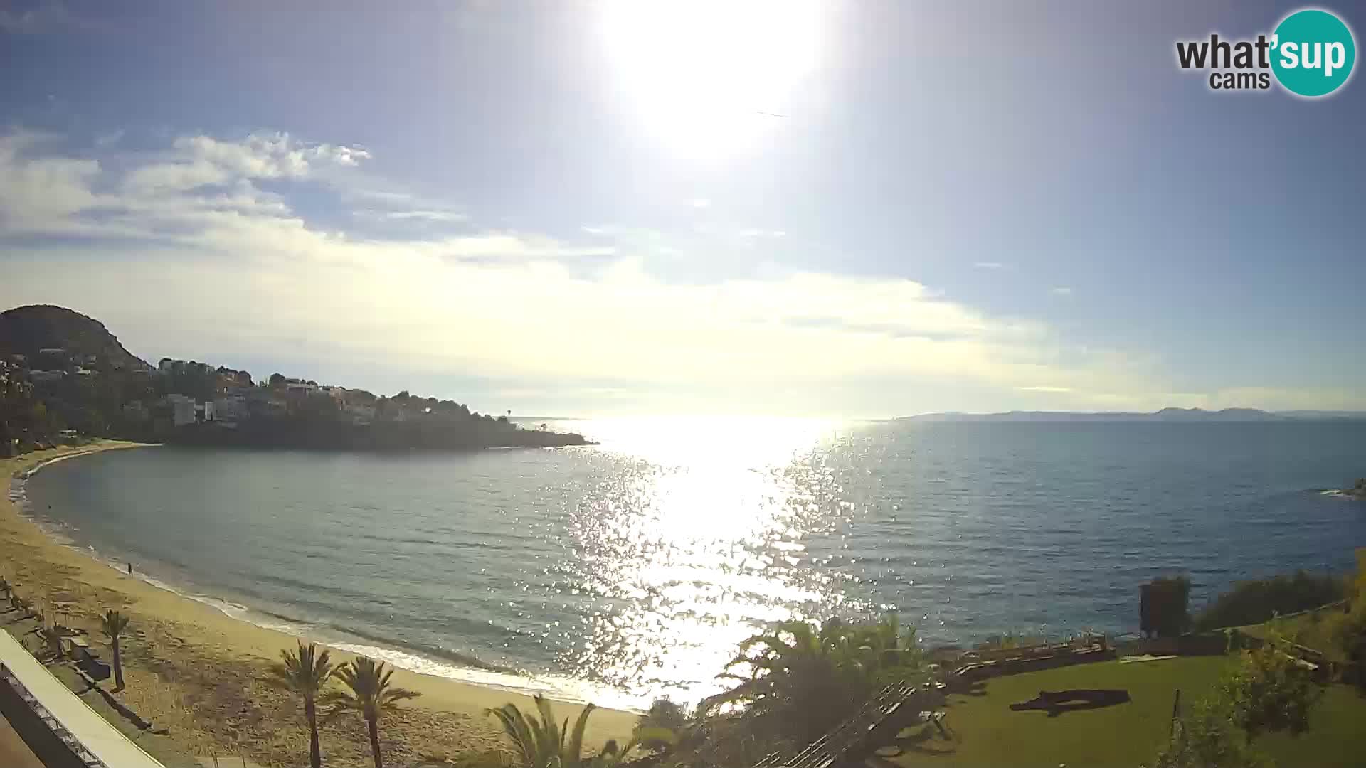 Platja de l’Almadrava beach Live Webcam Roses – Costa Brava – Spain