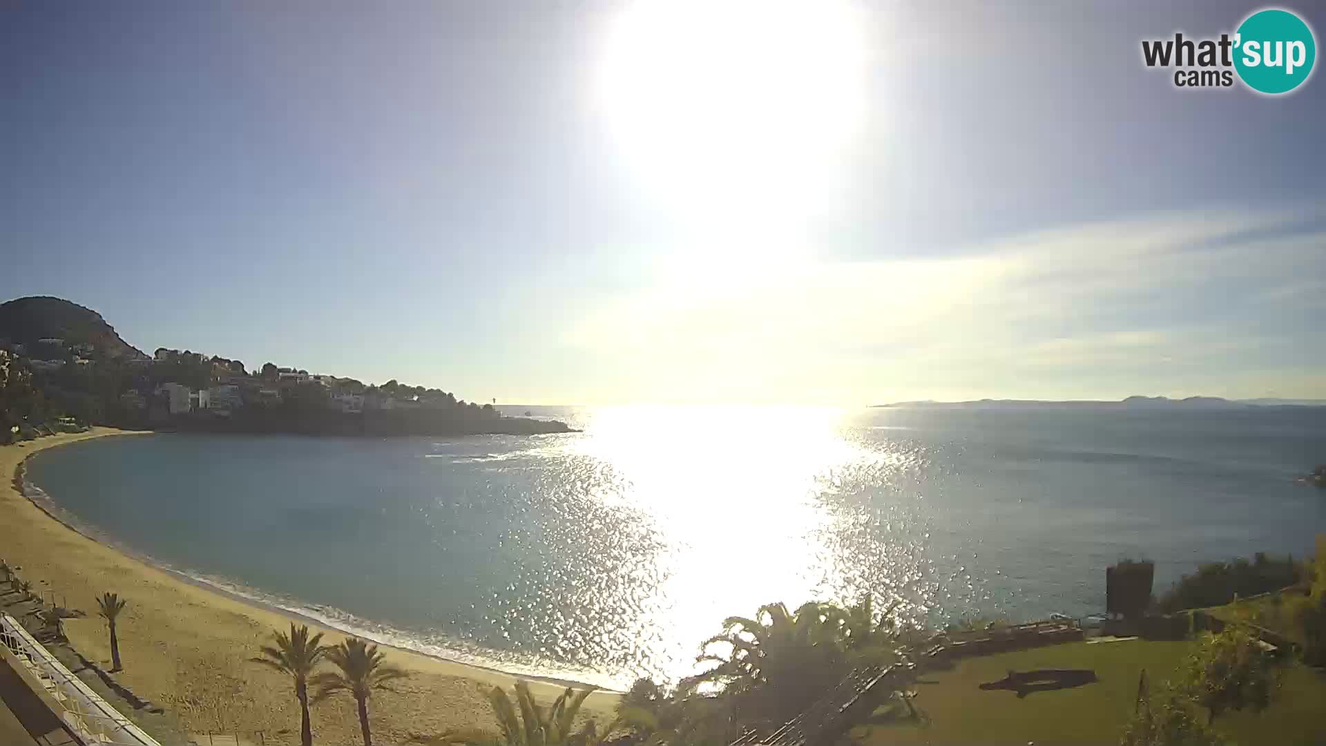 Platja de l’Almadrava beach Live Webcam Roses – Costa Brava – Spain