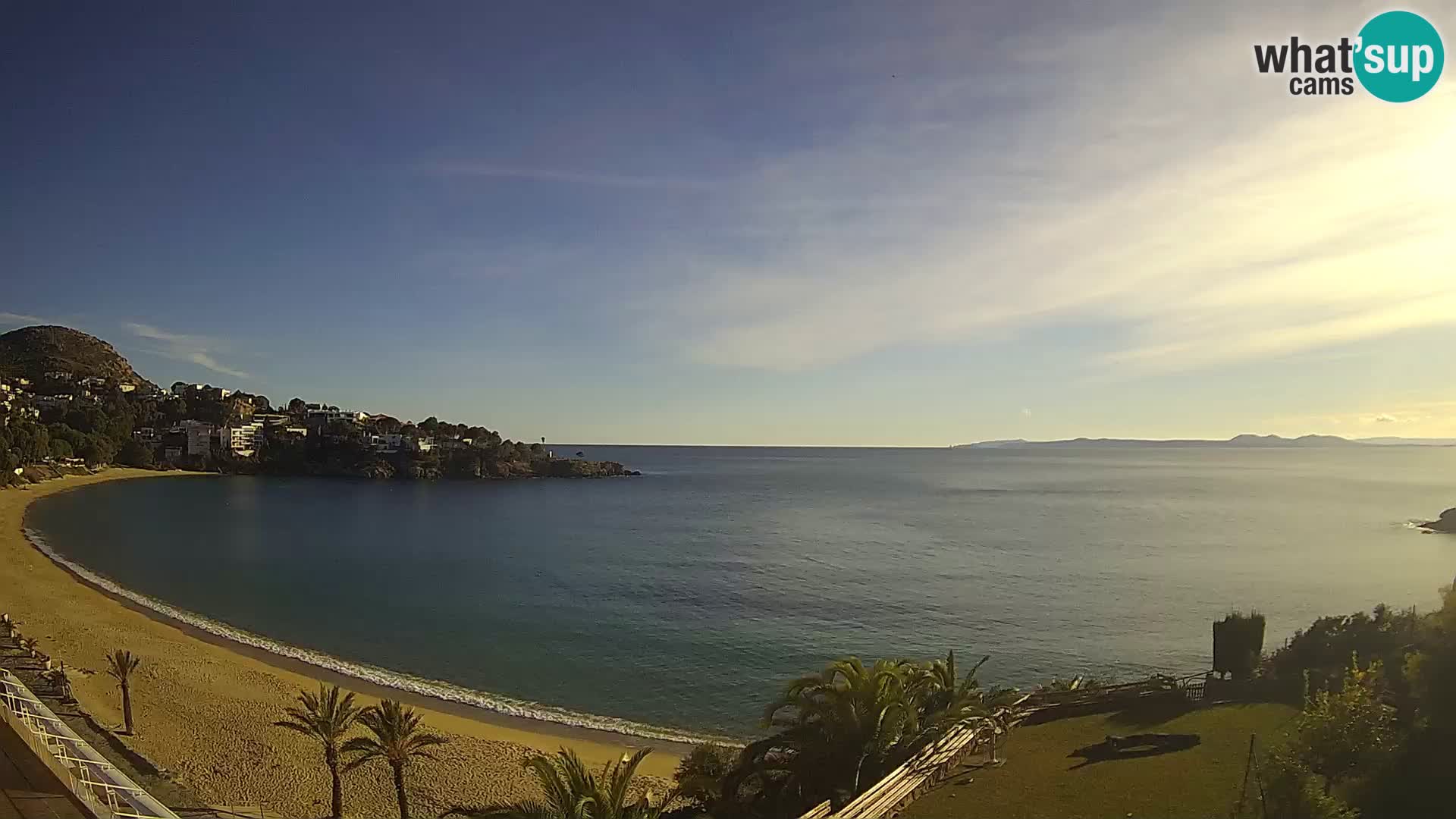 Platja de l’Almadrava beach Live Webcam Roses – Costa Brava – Spain