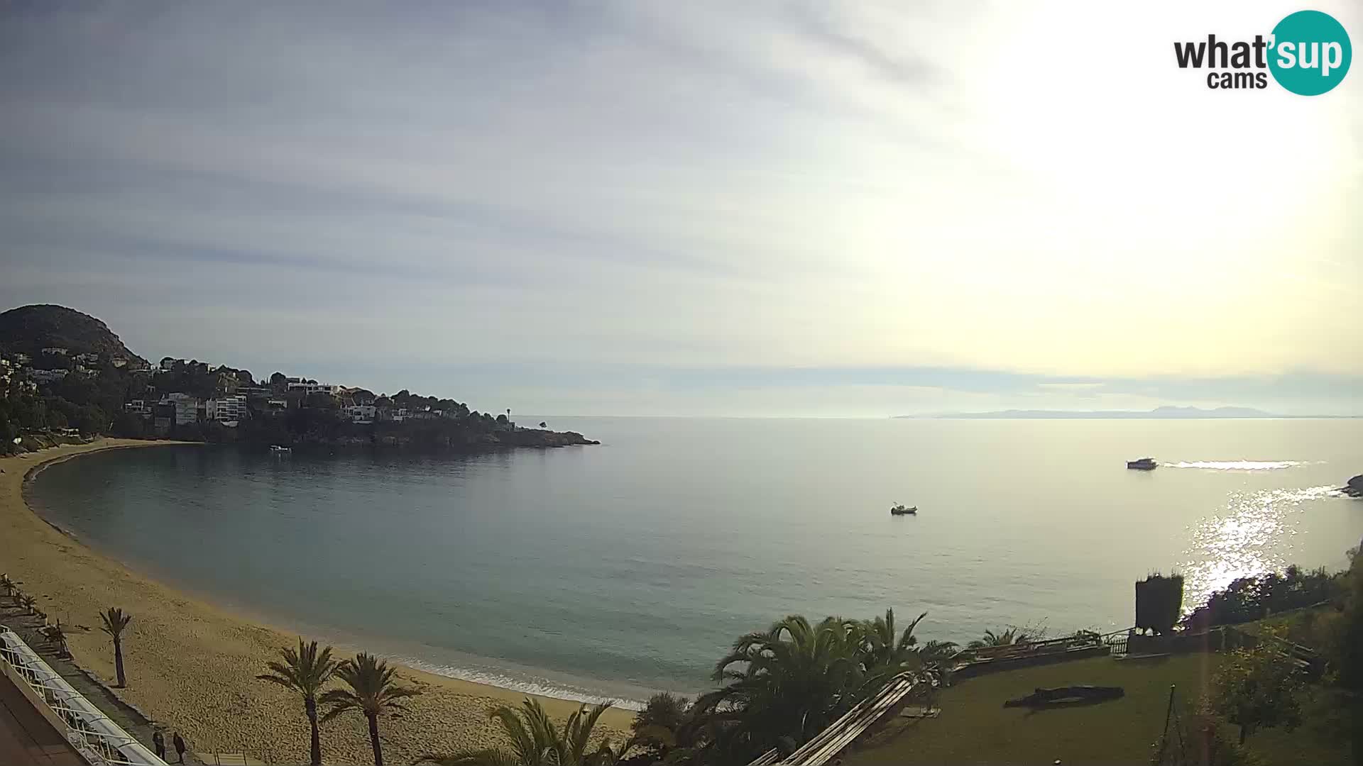 Platja de l’Almadrava beach Live Webcam Roses – Costa Brava – Spain