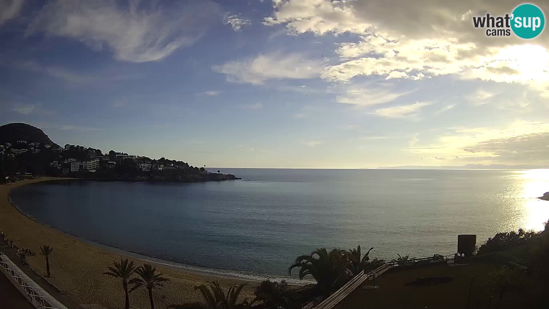 Platja de l’Almadrava beach Live Webcam Roses – Costa Brava – Spain