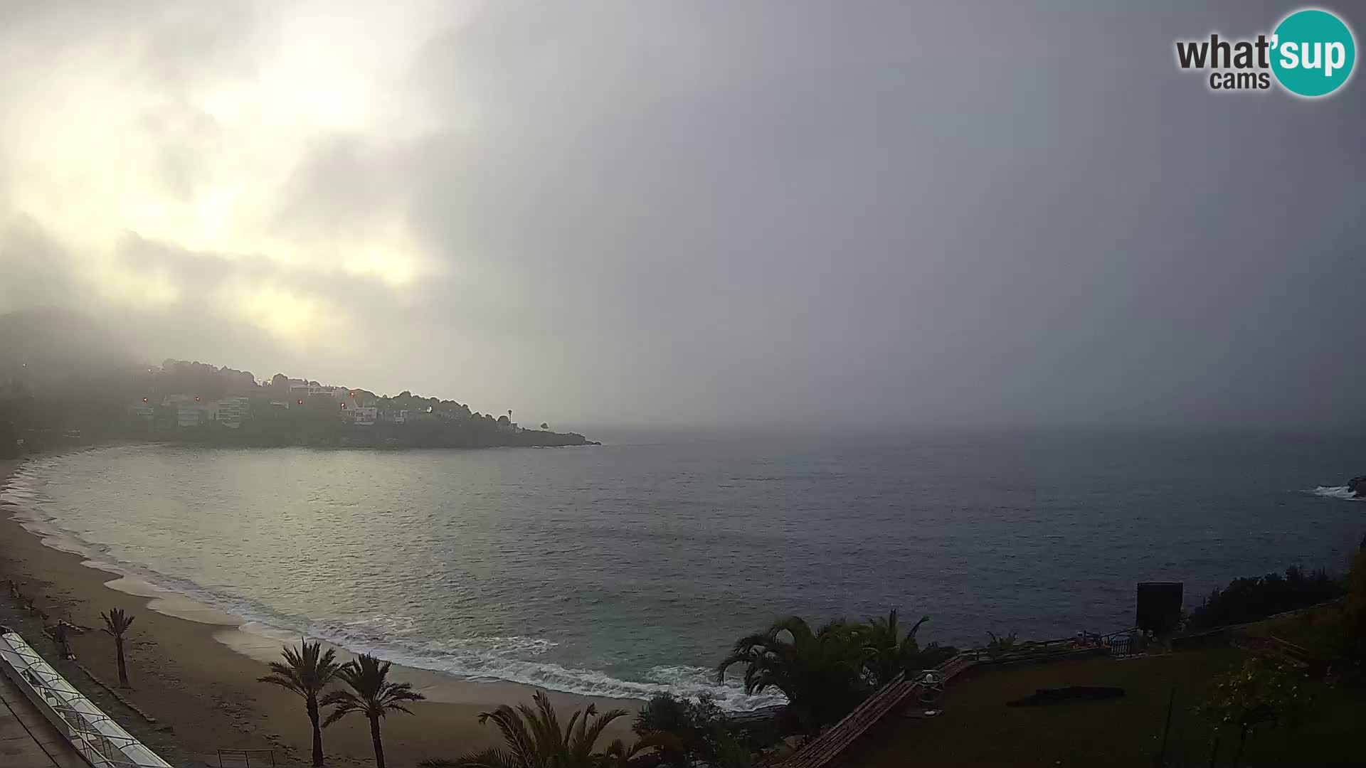 Platja de l’Almadrava beach Live Webcam Roses – Costa Brava – Spain