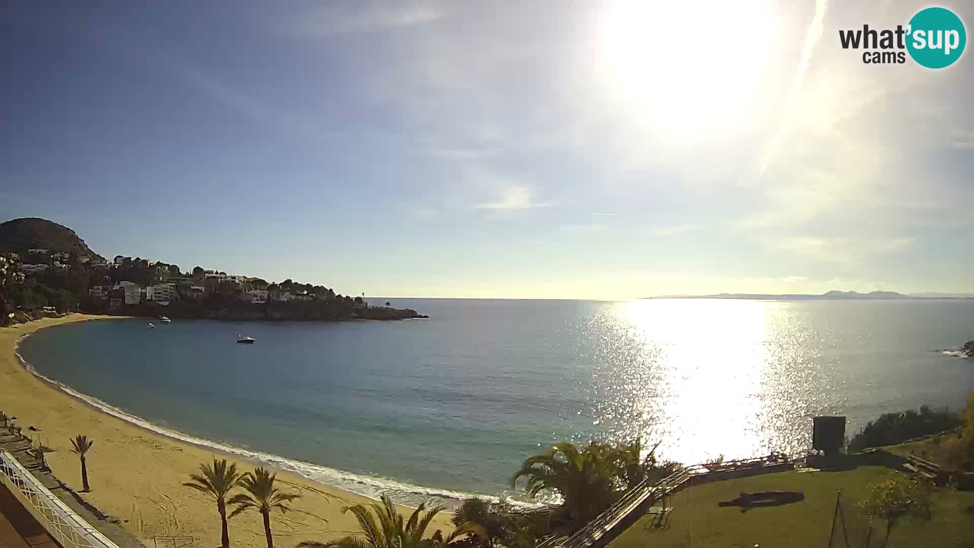 Platja de l’Almadrava beach Live Webcam Roses – Costa Brava – Spain