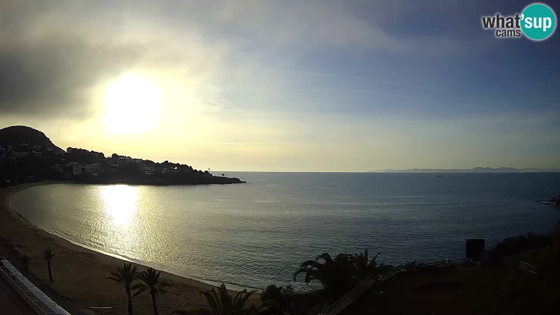 Platja de l’Almadrava beach Live Webcam Roses – Costa Brava – Spain