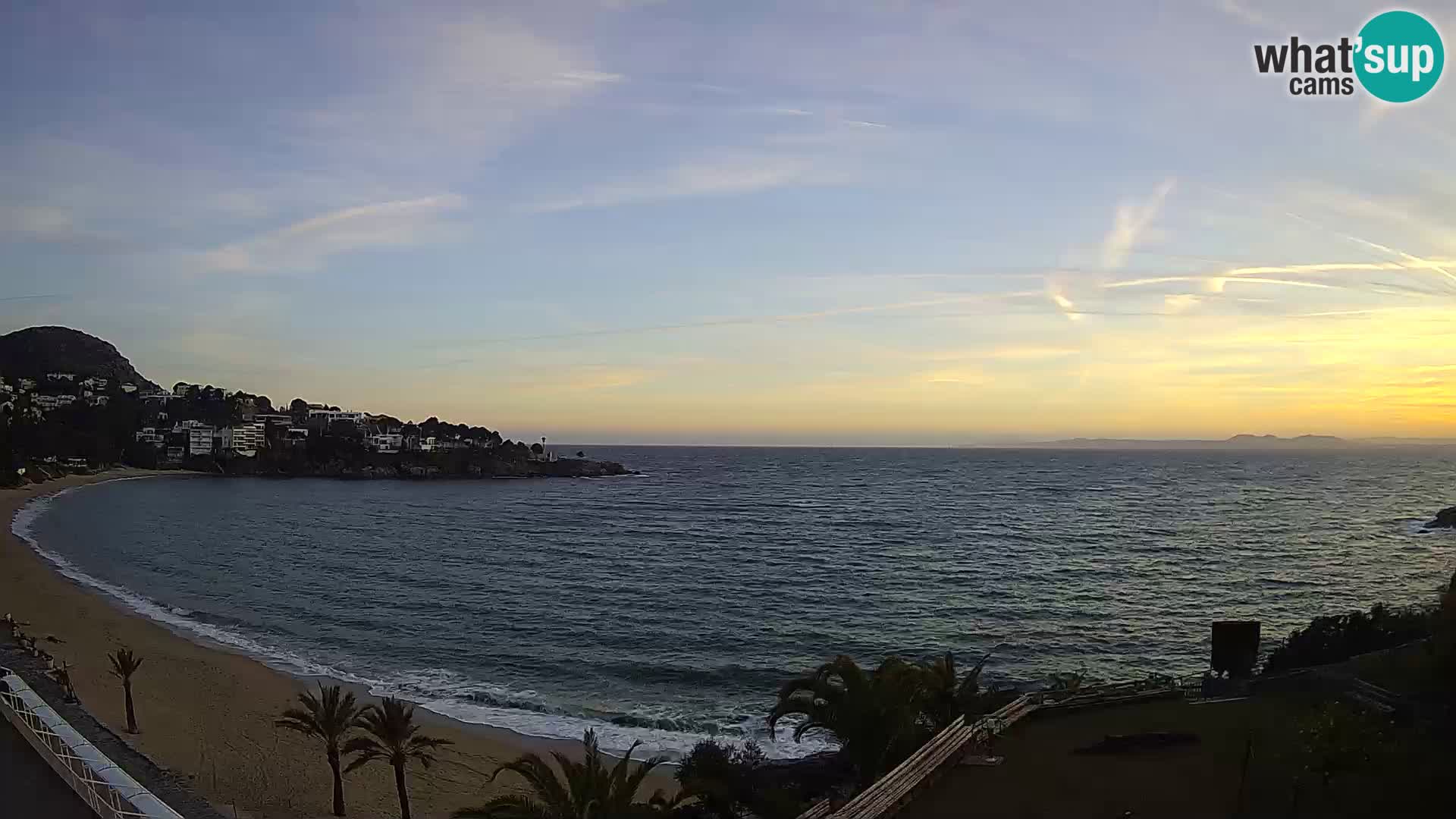 Platja de l’Almadrava beach Live Webcam Roses – Costa Brava – Spain