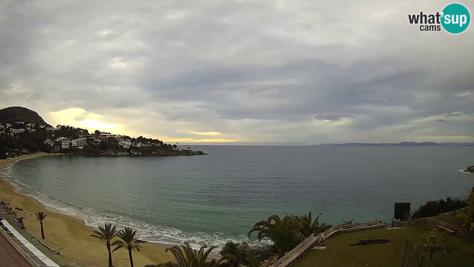 Playa de l’Almadrava camera en vivo Roses – Costa Brava – Espana