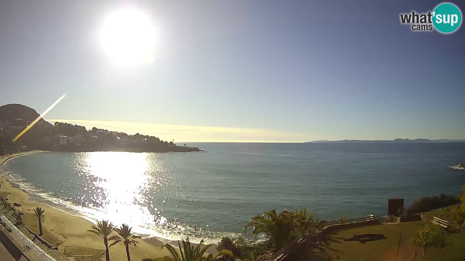 Platja de l’Almadrava beach Live Webcam Roses – Costa Brava – Spain