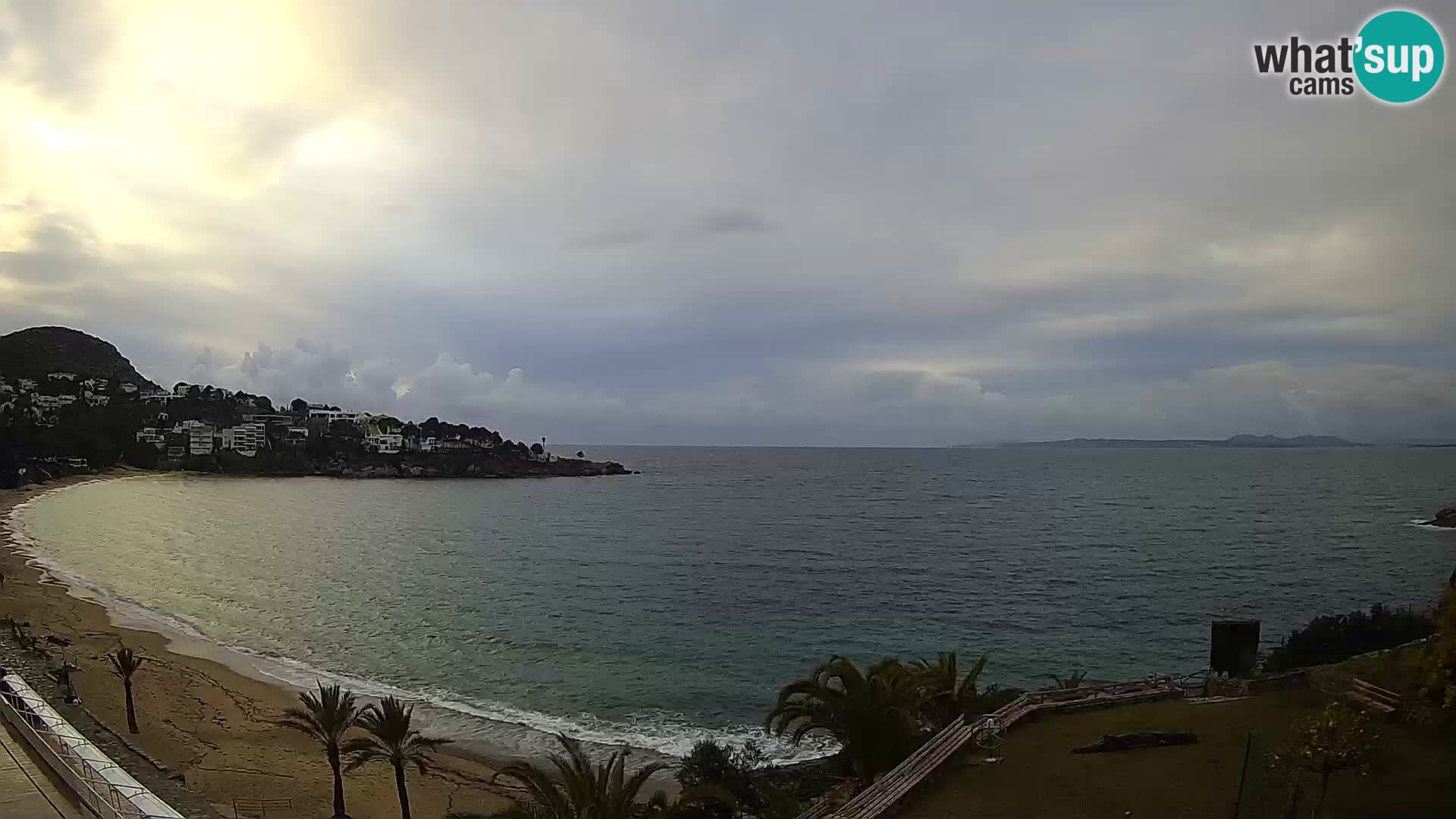 Platja de l’Almadrava beach Live Webcam Roses – Costa Brava – Spain