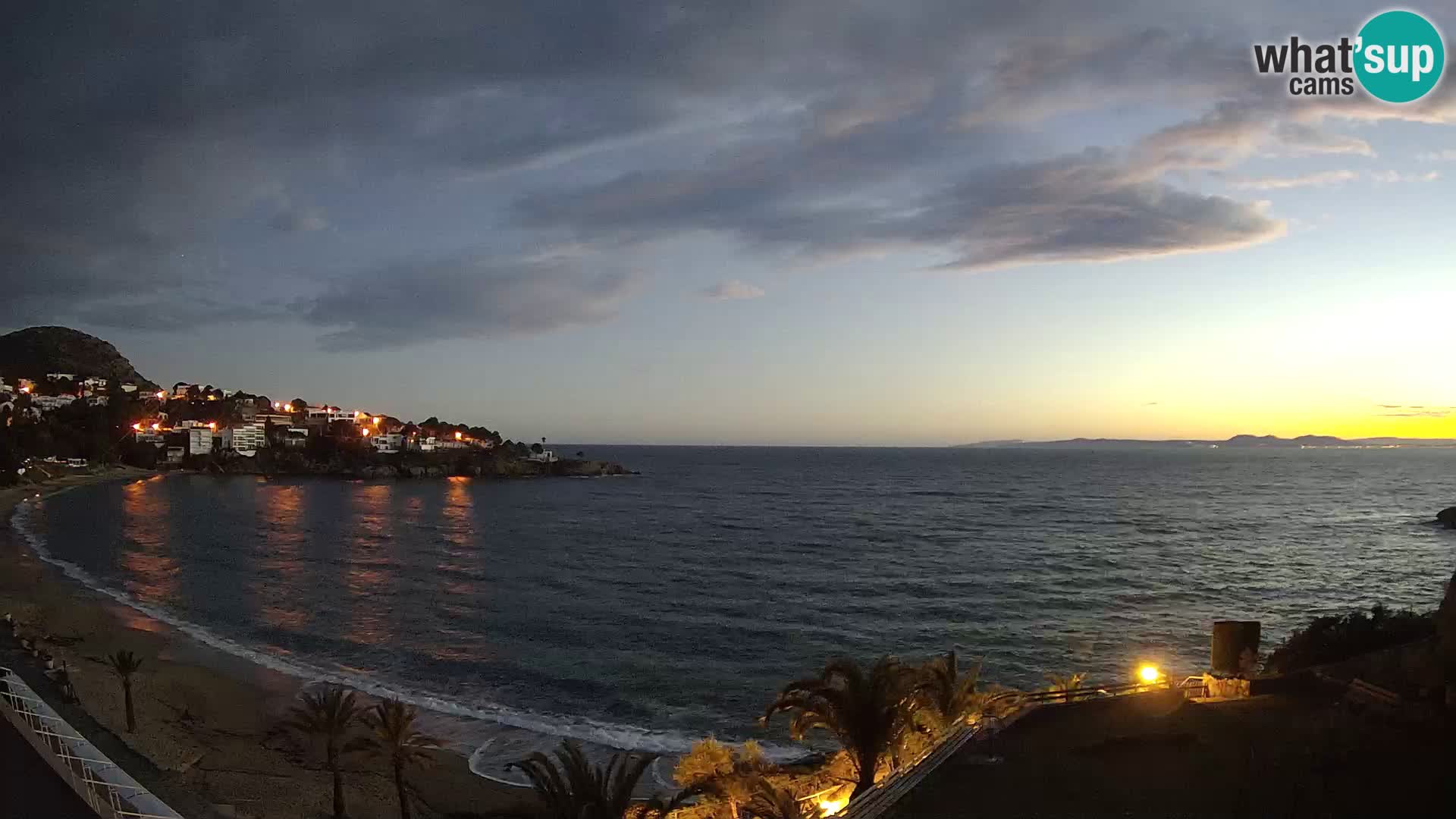 Platja de l’Almadrava beach Live Webcam Roses – Costa Brava – Spain