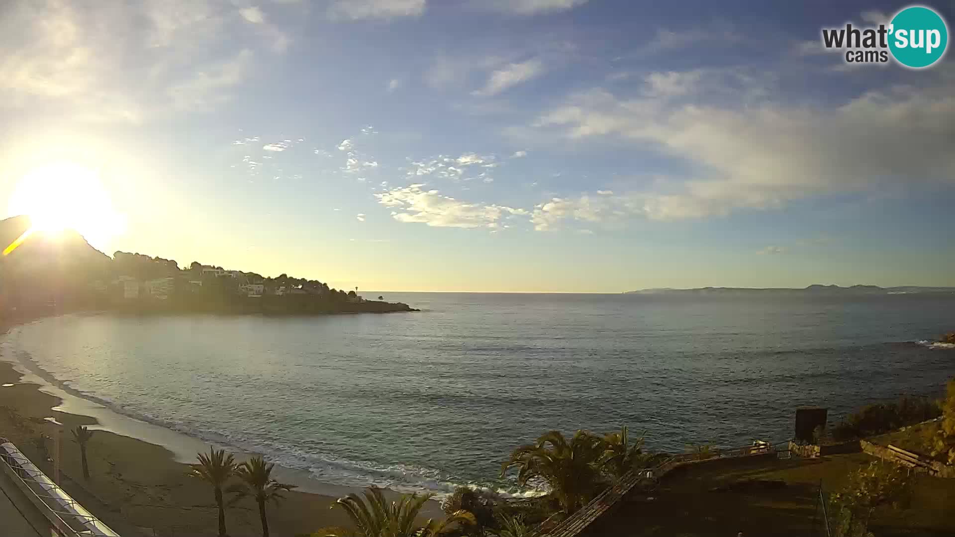 Platja de l’Almadrava beach Live Webcam Roses – Costa Brava – Spain
