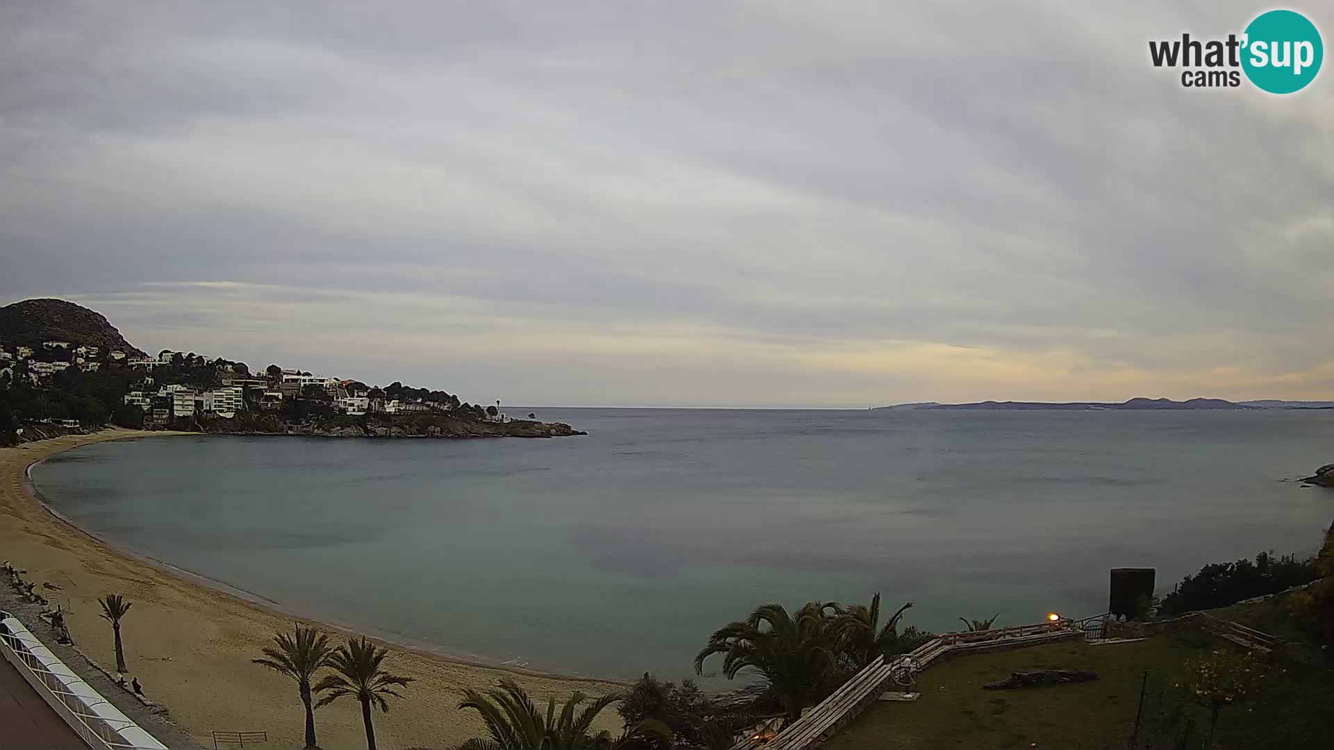 Platja de l’Almadrava beach Live Webcam Roses – Costa Brava – Spain