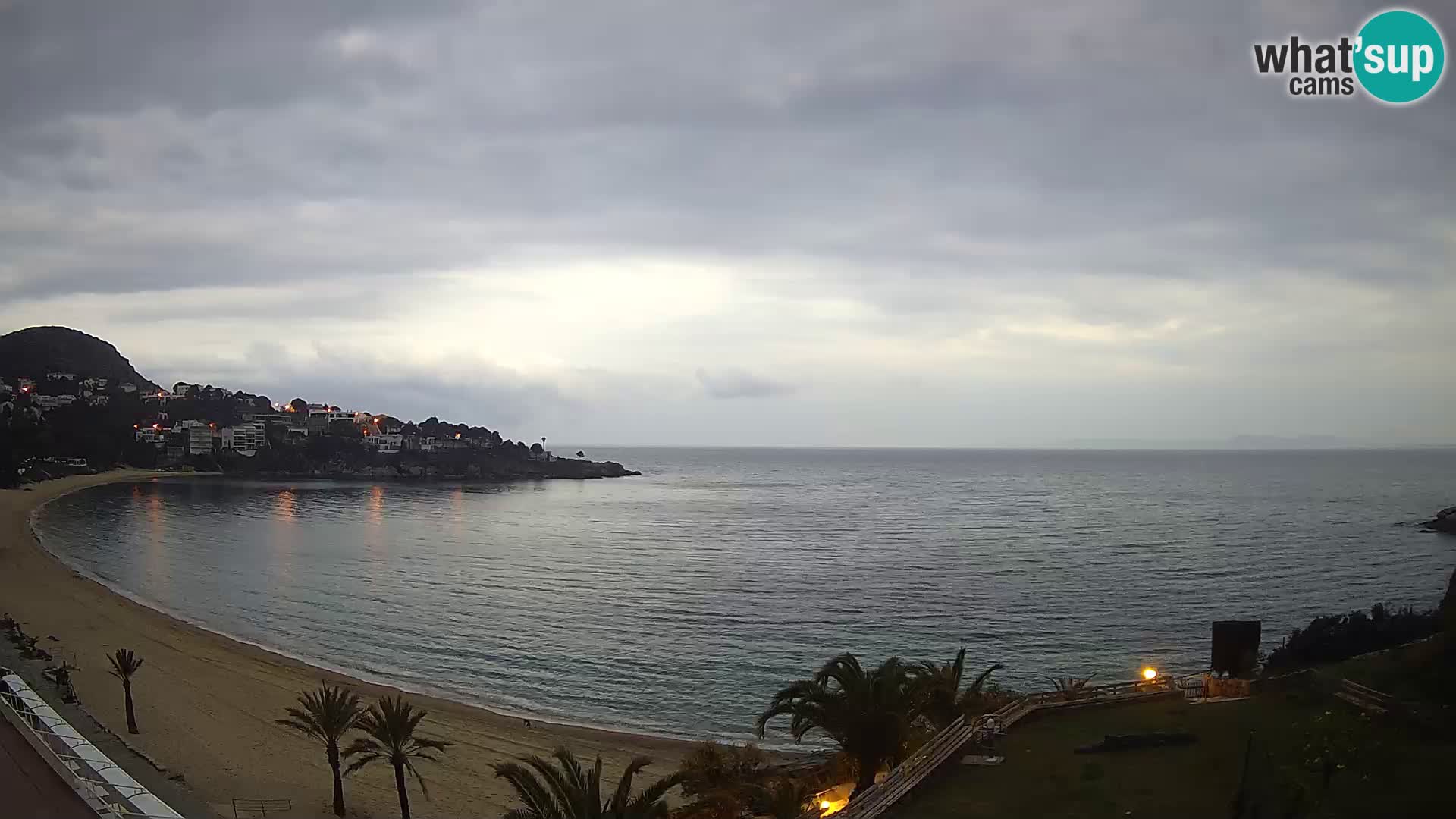 Platja de l’Almadrava beach Live Webcam Roses – Costa Brava – Spain