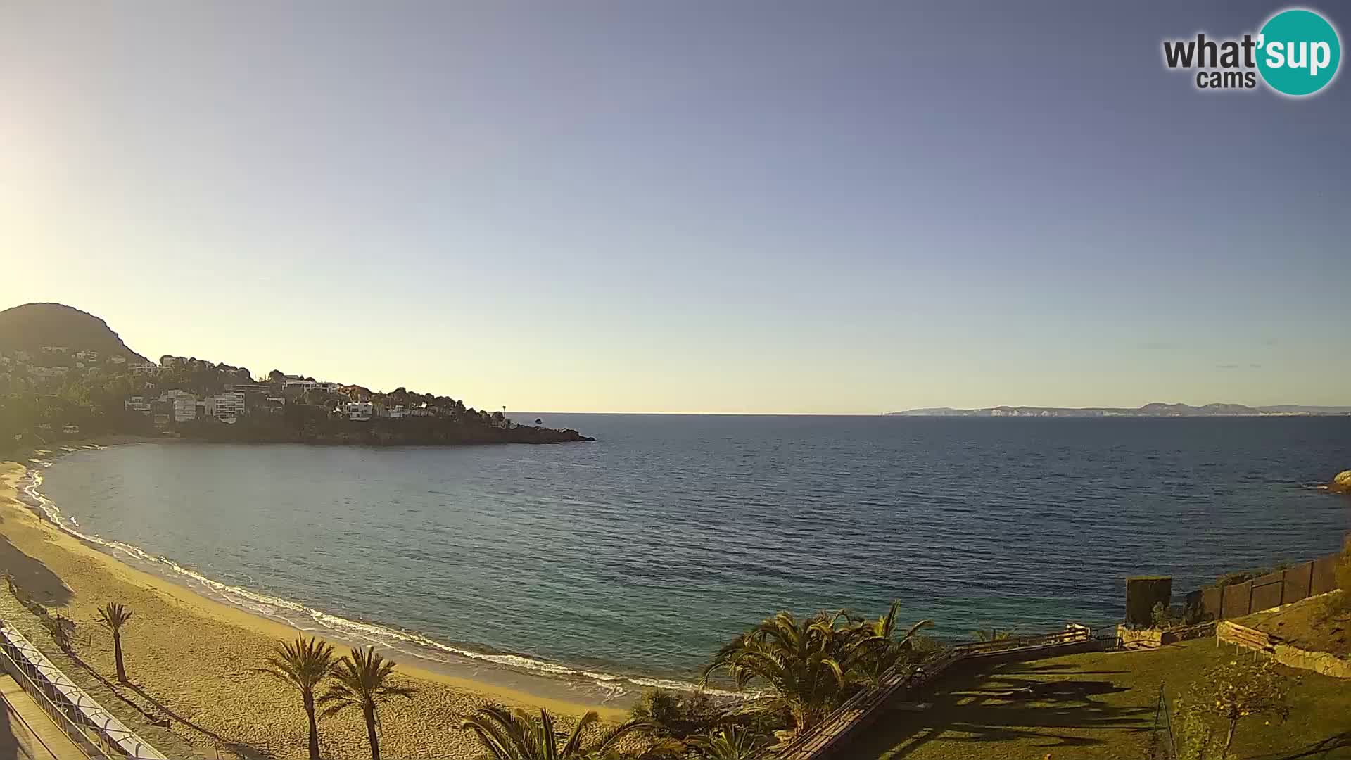 Platja de l’Almadrava beach Live Webcam Roses – Costa Brava – Spain