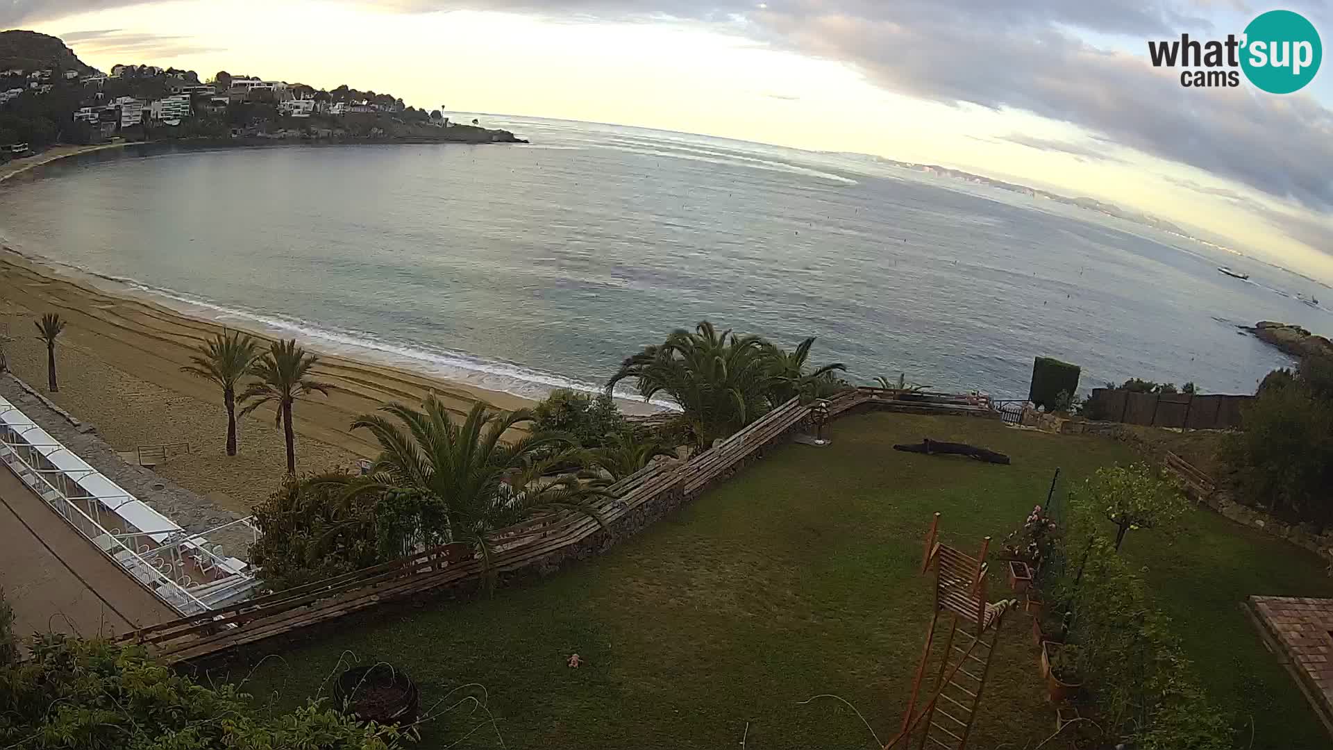 Platja de l’Almadrava beach Live Webcam Roses – Costa Brava – Spain