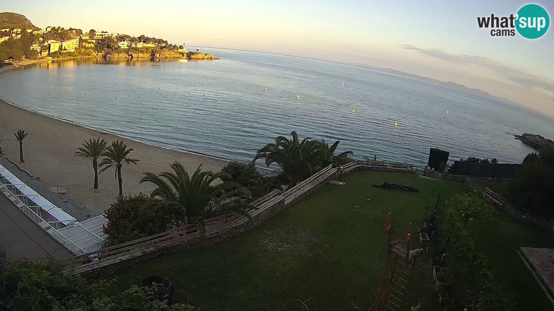 Platja de l’Almadrava beach Live Webcam Roses – Costa Brava – Spain