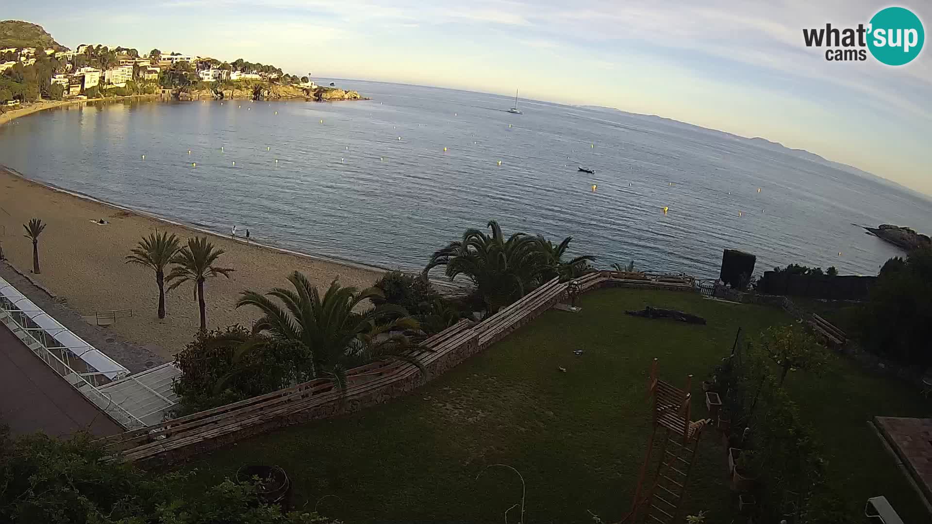 Platja de l’Almadrava beach Live Webcam Roses – Costa Brava – Spain