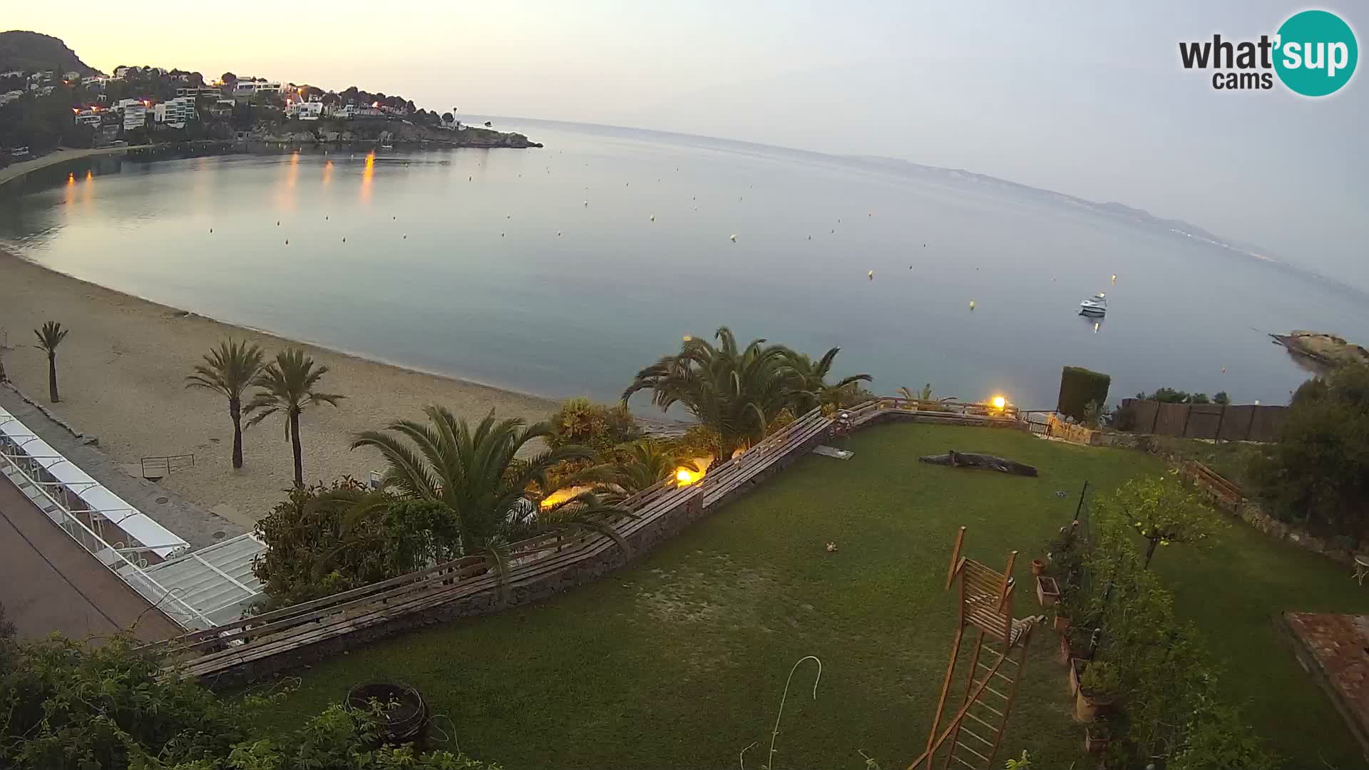 Platja de l’Almadrava beach Live Webcam Roses – Costa Brava – Spain