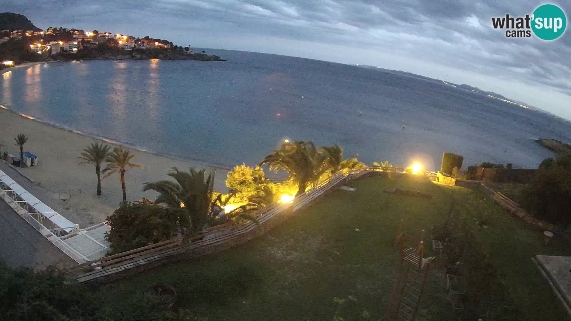 Platja de l’Almadrava beach Live Webcam Roses – Costa Brava – Spain
