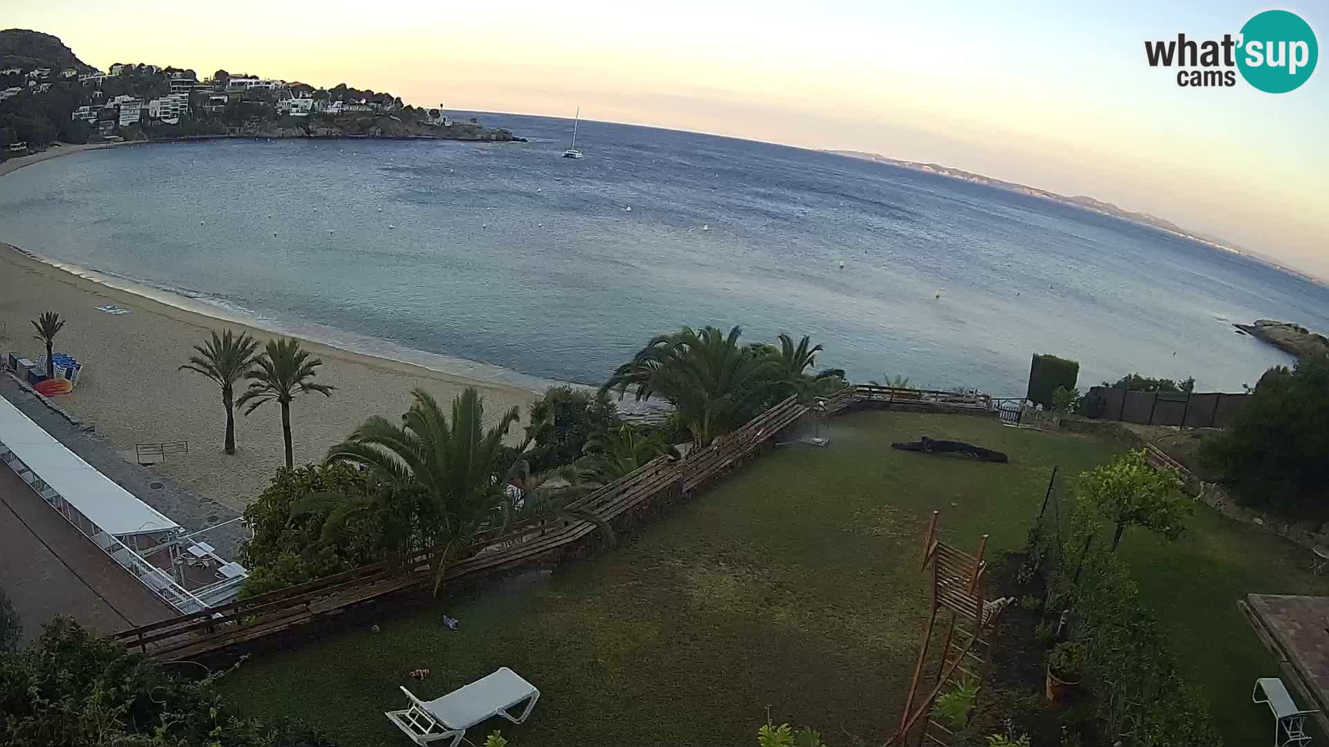 Platja de l’Almadrava beach Live Webcam Roses – Costa Brava – Spain