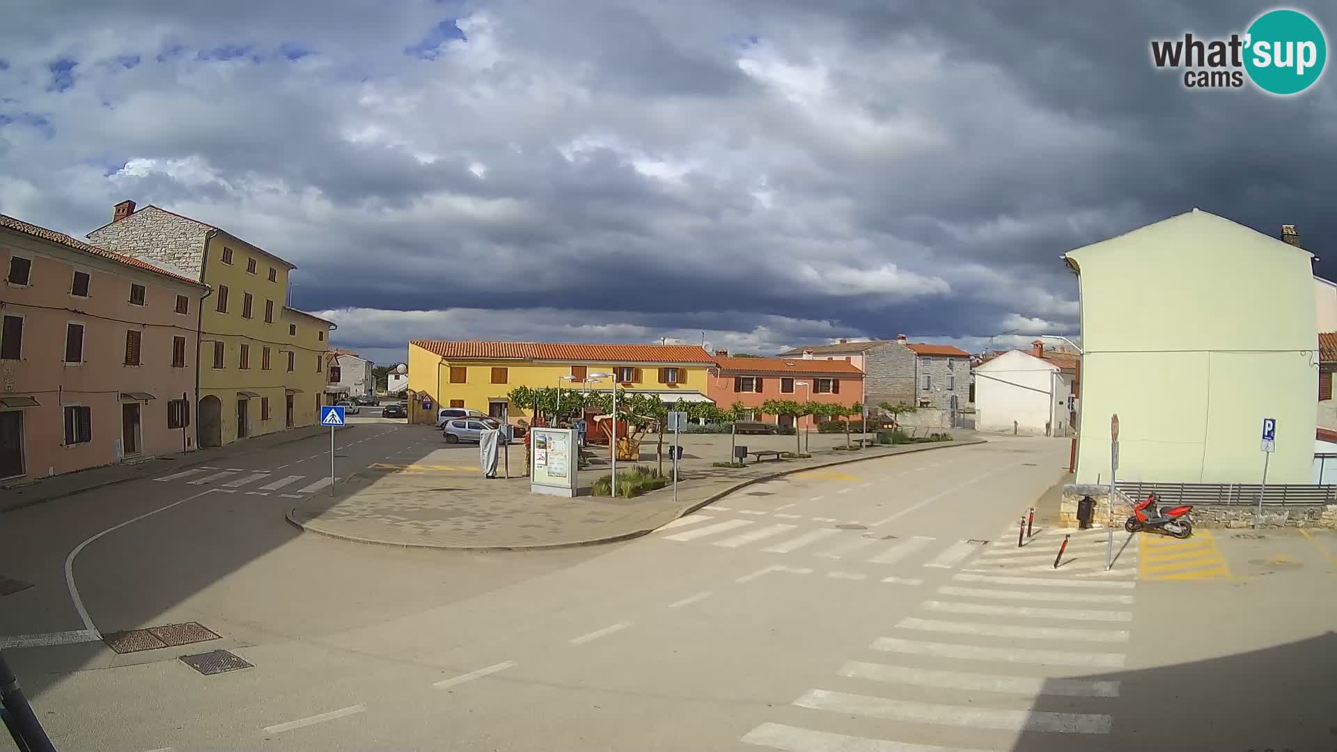 Bale, webcam de la place La Musa – Istrie – Croatie