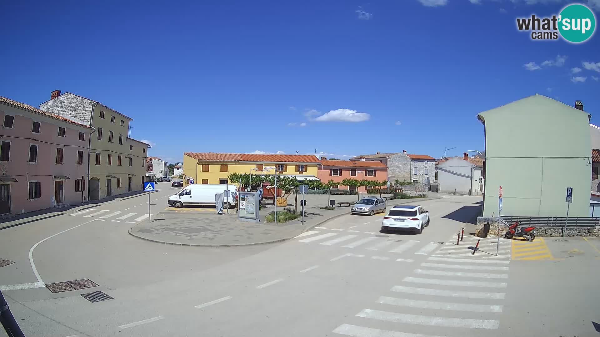 Bale, webcam de la place La Musa – Istrie – Croatie