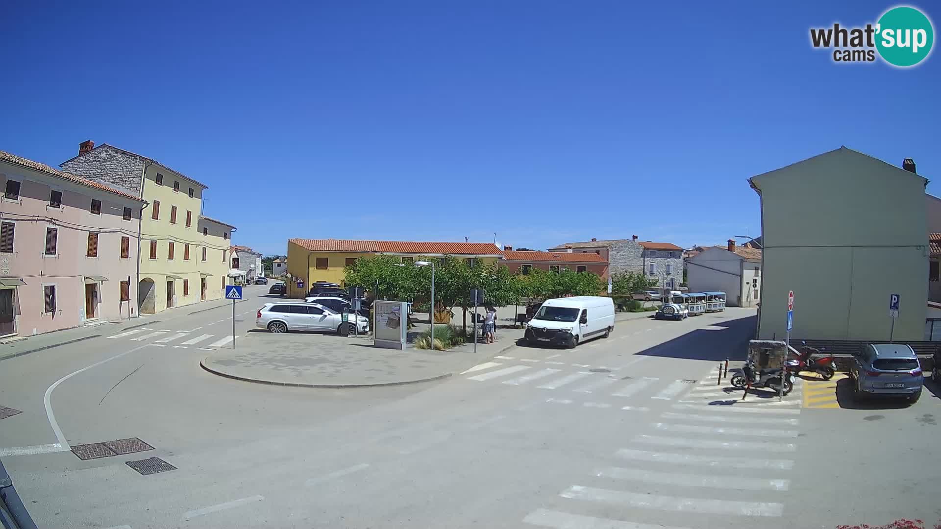 Bale Trg La Musa webcam – Istria – Croatia