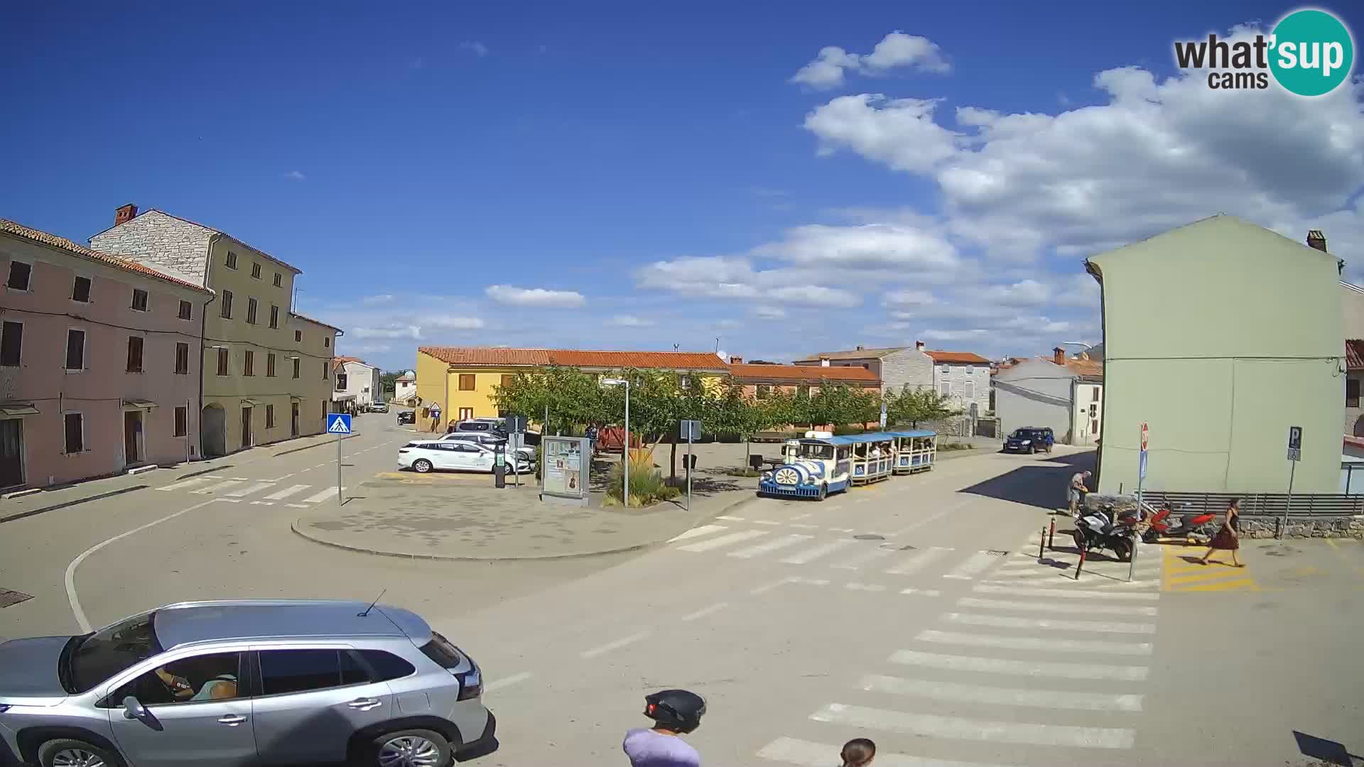 Bale, webcam de la place La Musa – Istrie – Croatie