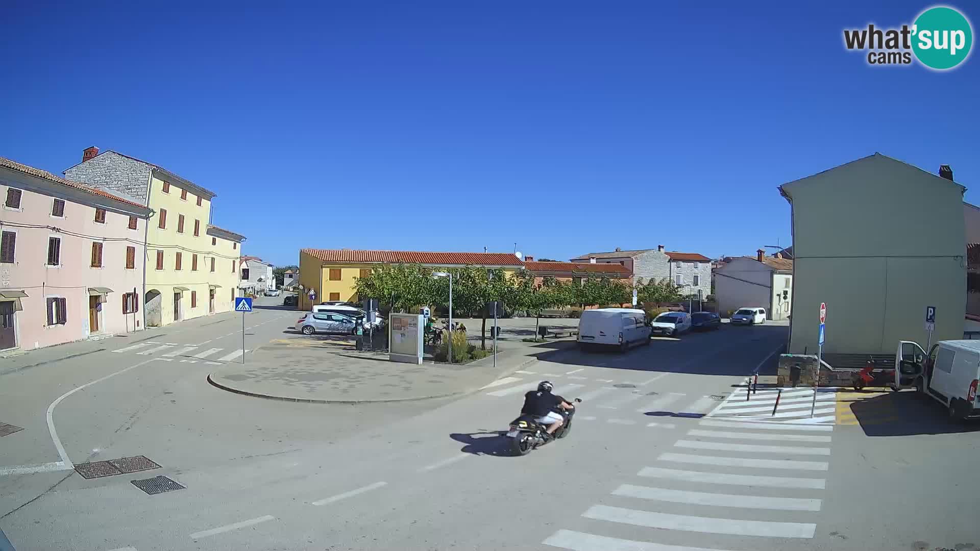 Bale, webcam de la place La Musa – Istrie – Croatie