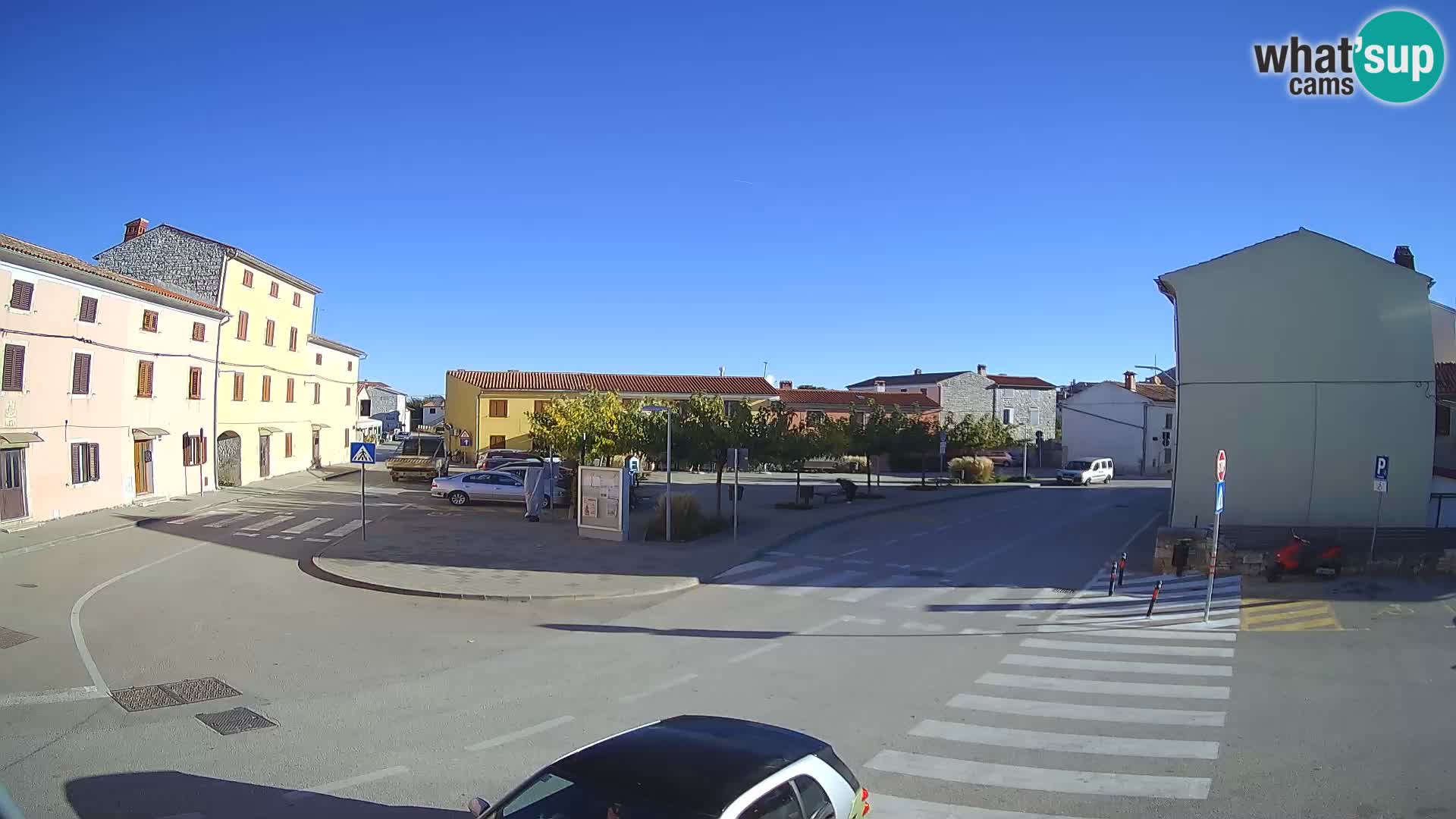 Bale, webcam de la place La Musa – Istrie – Croatie