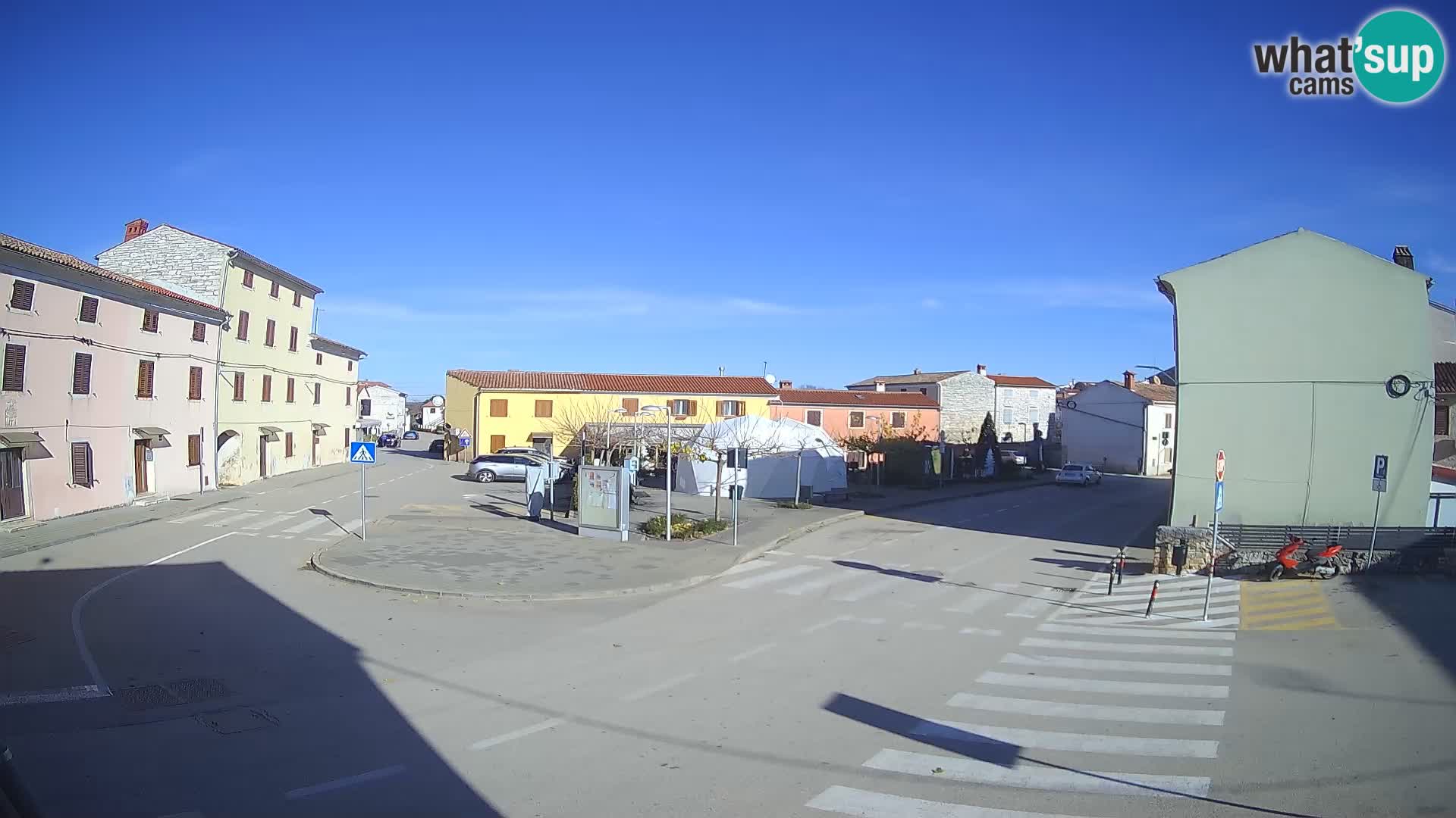 Bale Trg La Musa web kamera – Istra