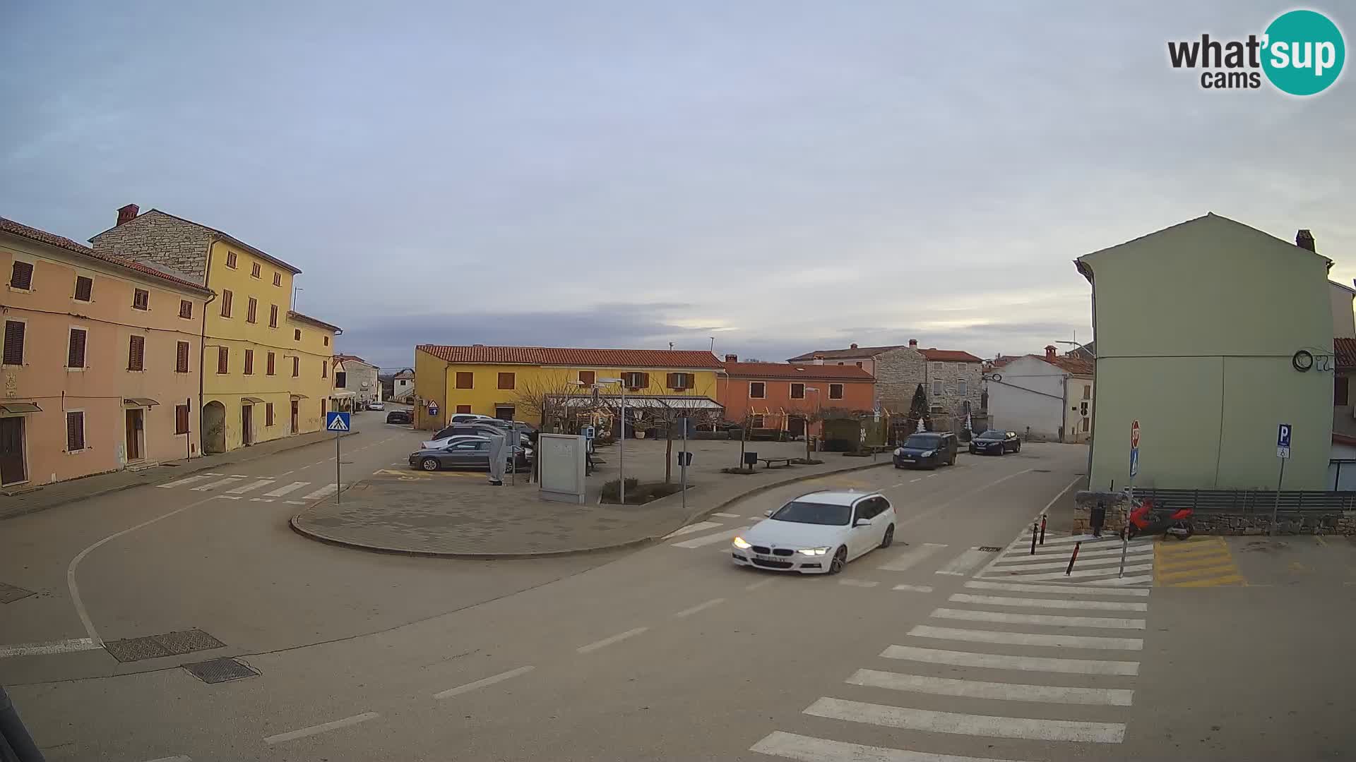 Bale Trg La Musa web kamera – Istra