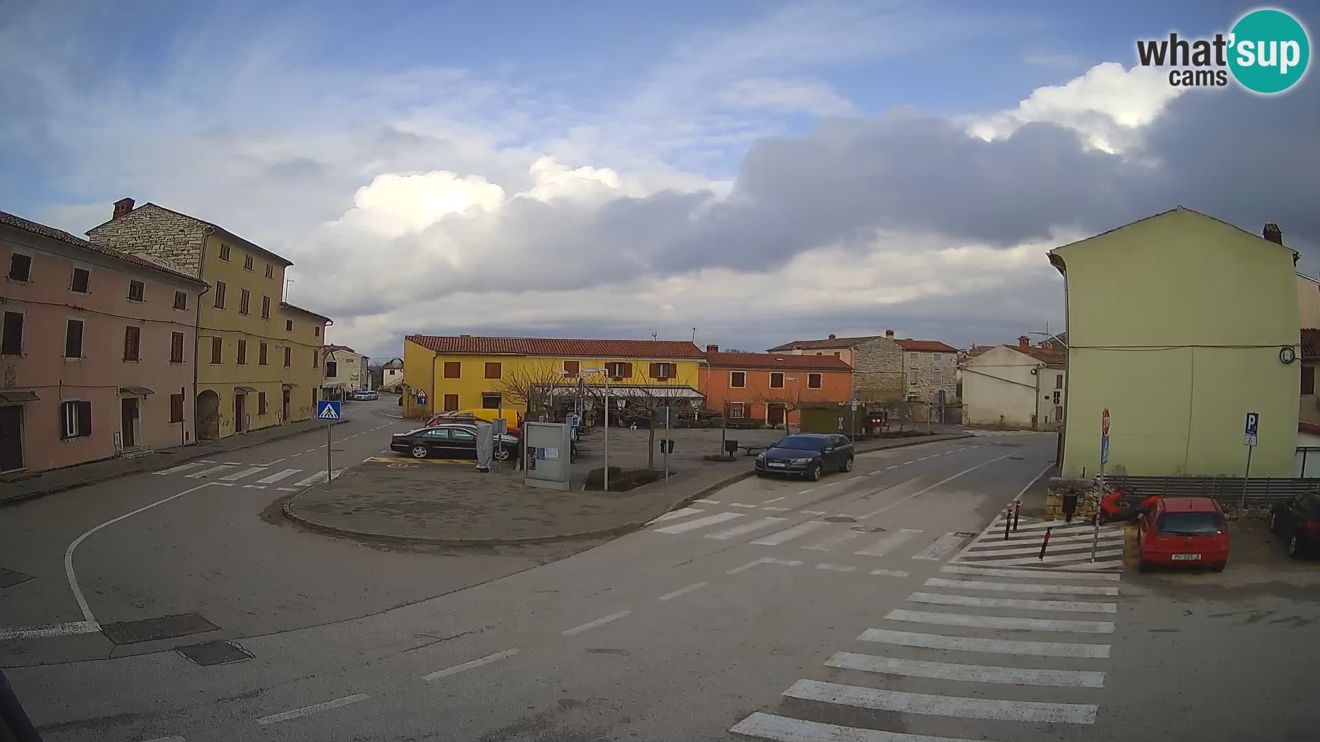 Bale Trg La Musa web kamera – Istra