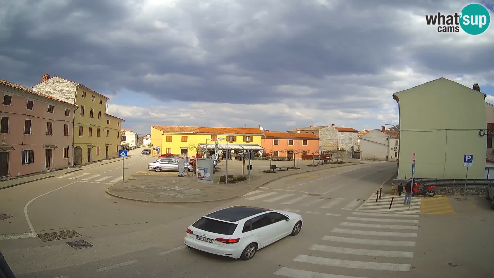 Bale, webcam de la place La Musa – Istrie – Croatie