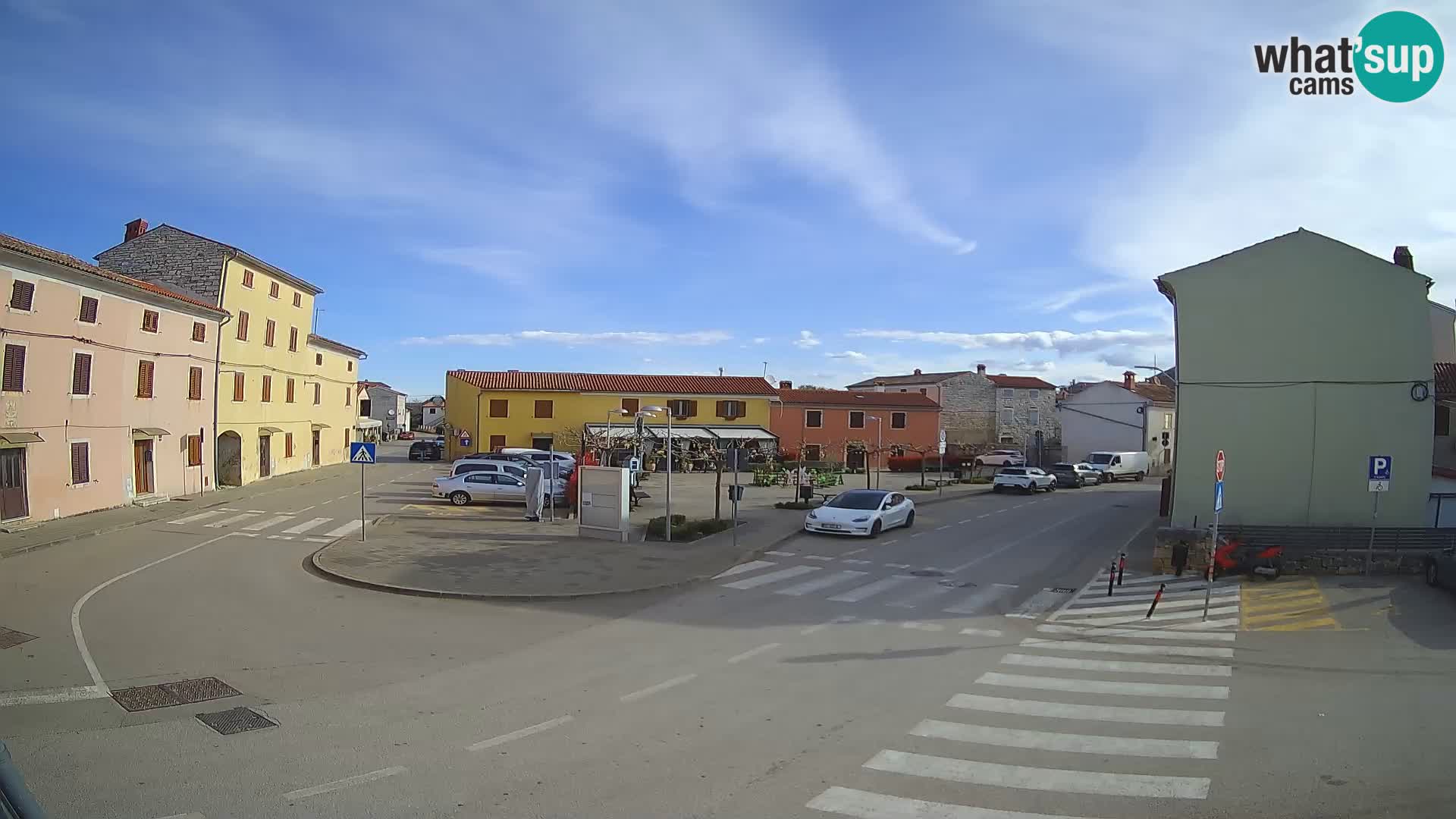 Bale, webcam de la place La Musa – Istrie – Croatie