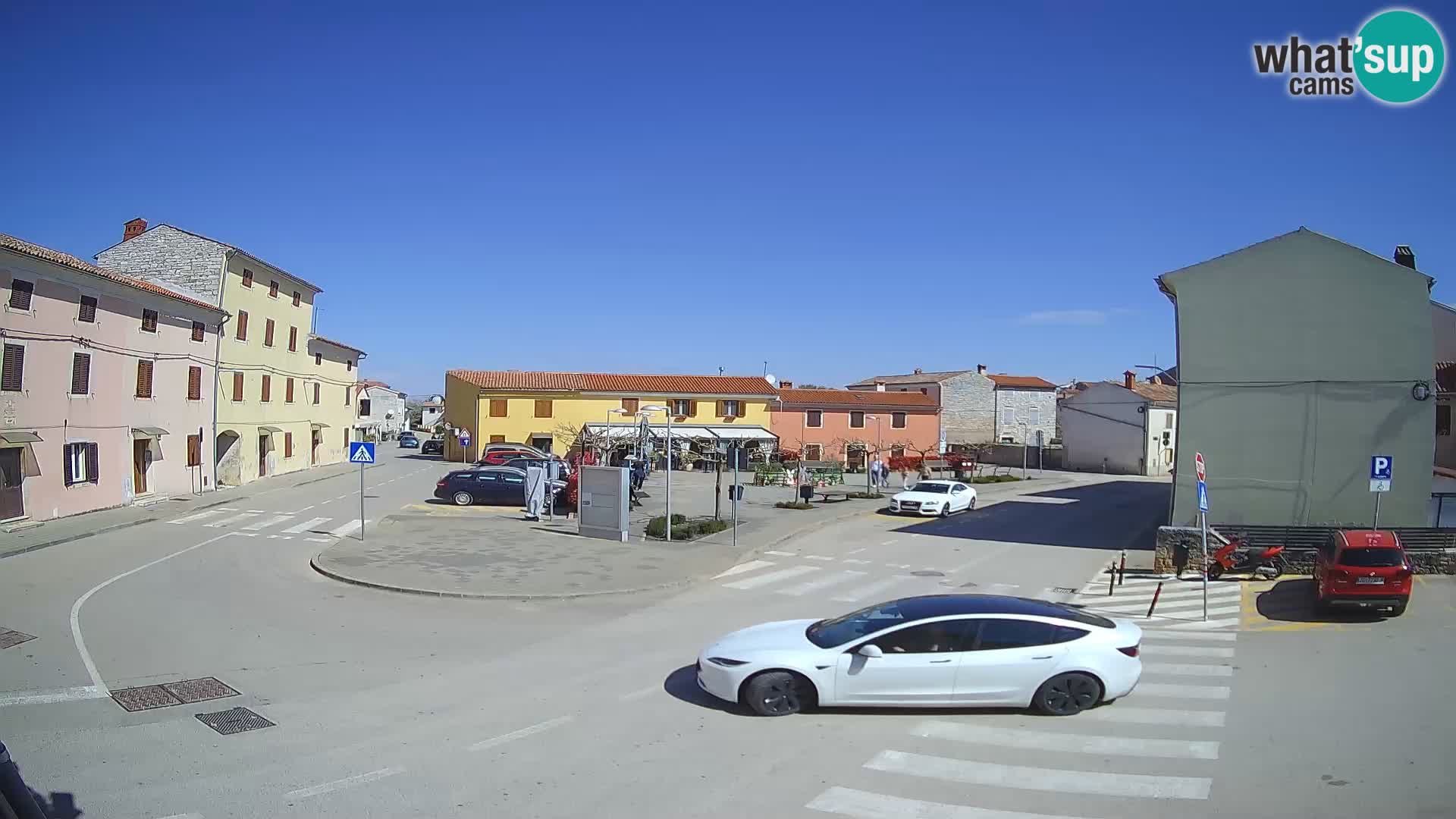 Bale Trg La Musa spletna kamera – Istra – Hrvaška