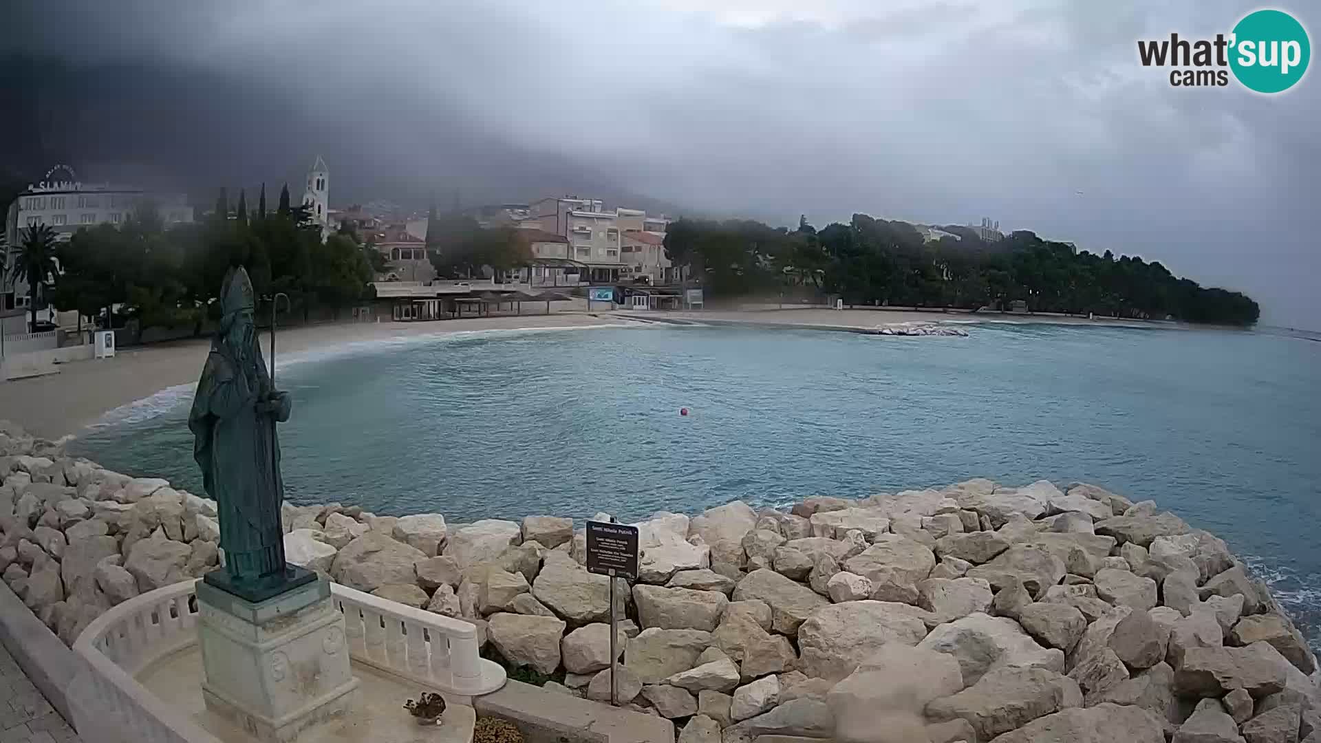 Spletna kamera Baška Voda – Sv. Nikola in plaža