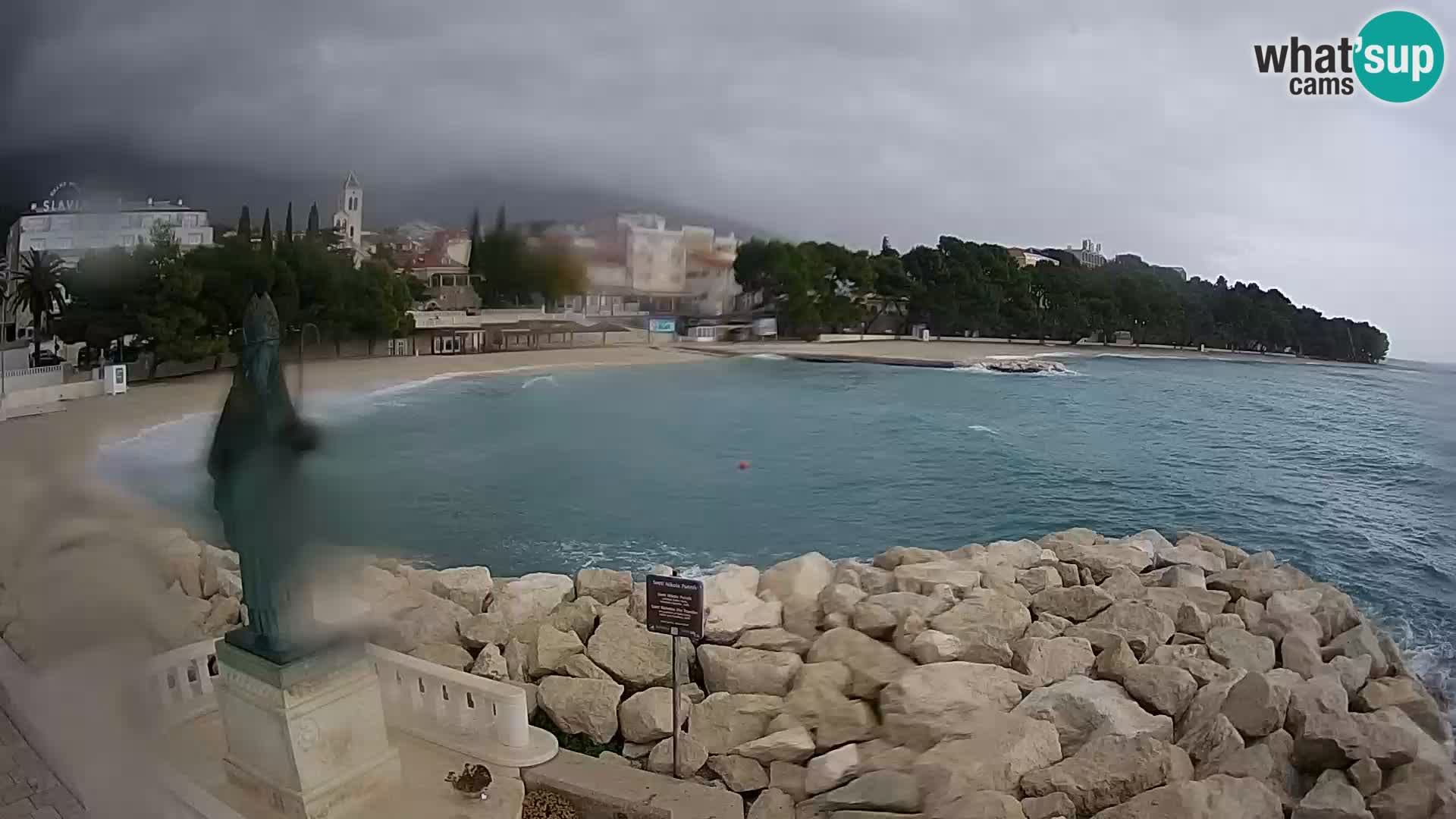 Spletna kamera Baška Voda – Sv. Nikola in plaža