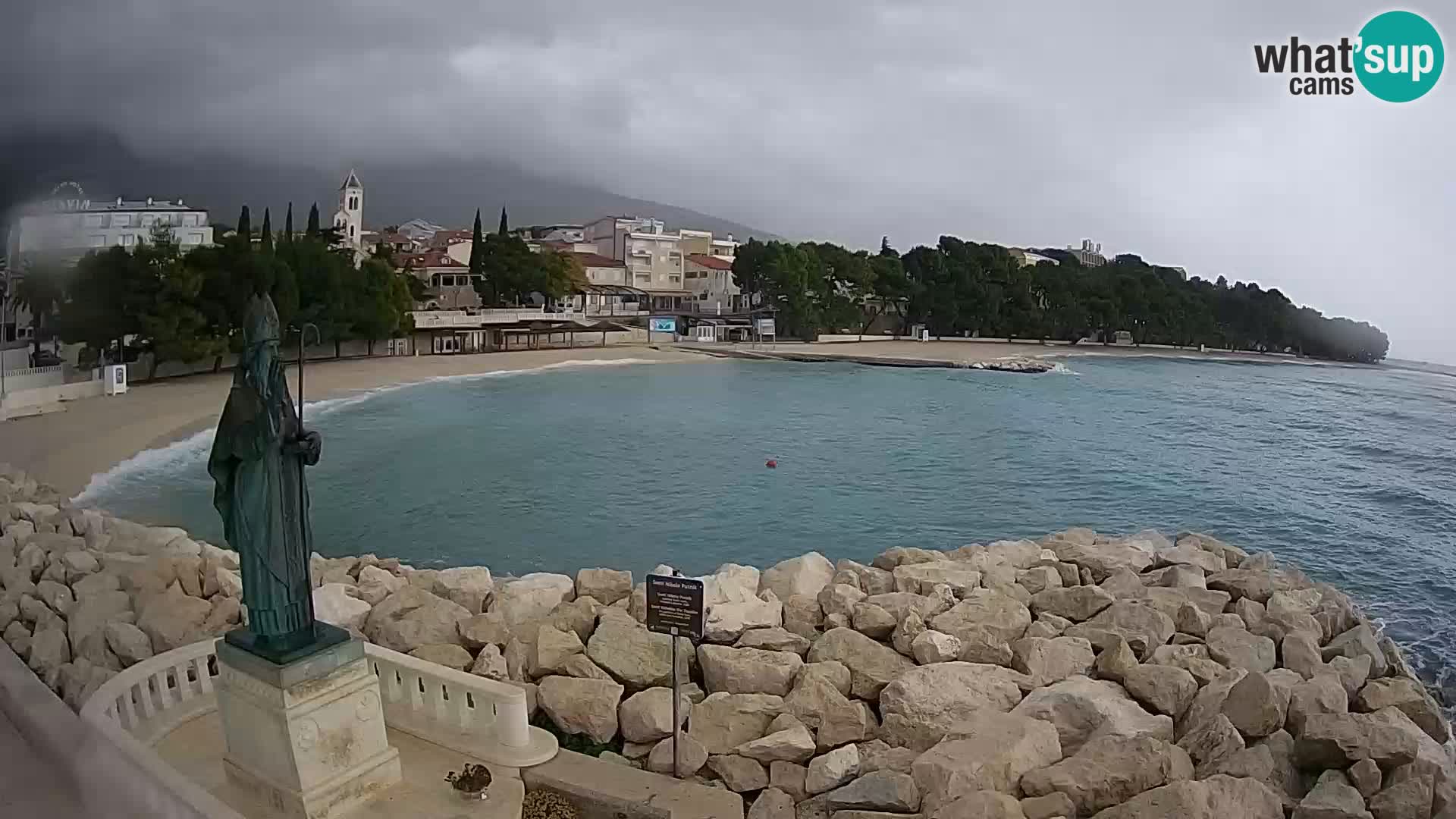 Spletna kamera Baška Voda – Sv. Nikola in plaža