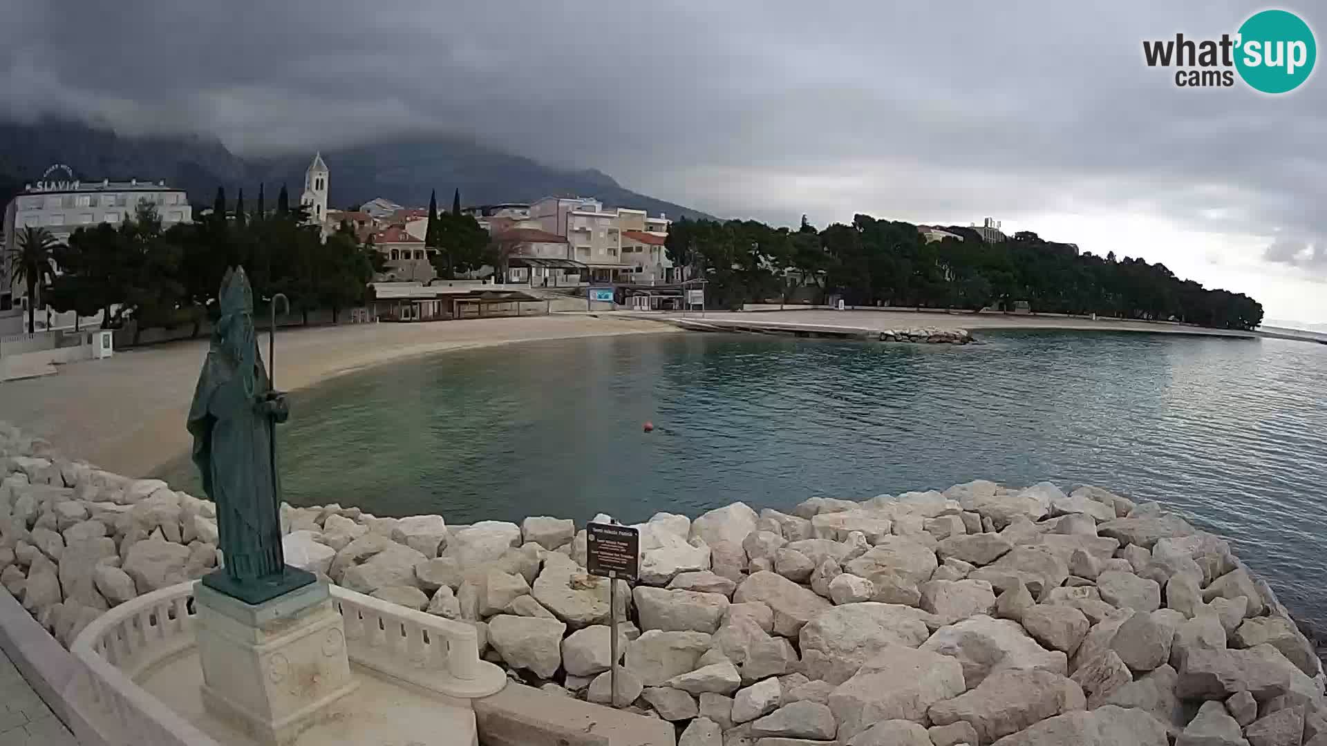 Spletna kamera Baška Voda – Sv. Nikola in plaža