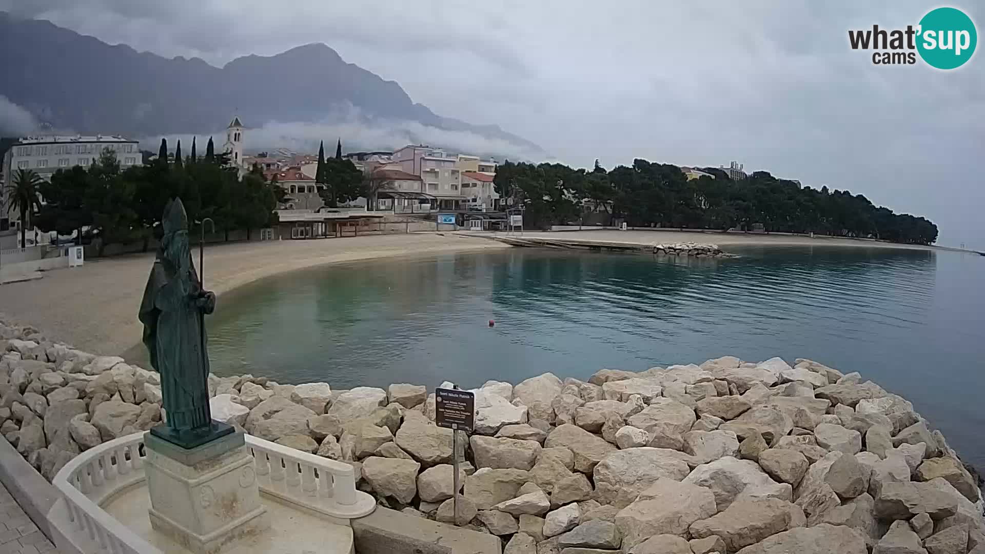 Spletna kamera Baška Voda – Sv. Nikola in plaža