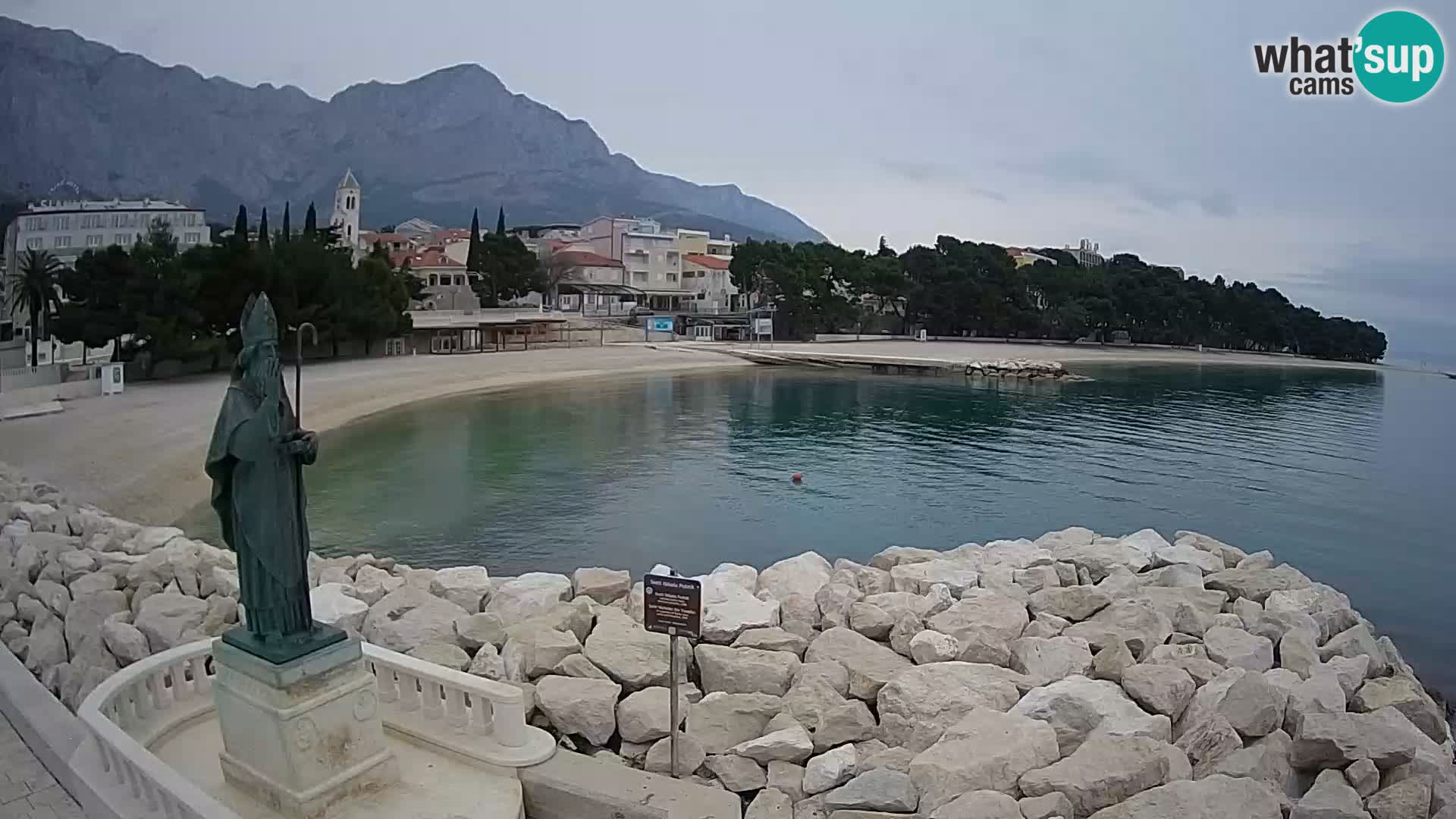 Spletna kamera Baška Voda – Sv. Nikola in plaža