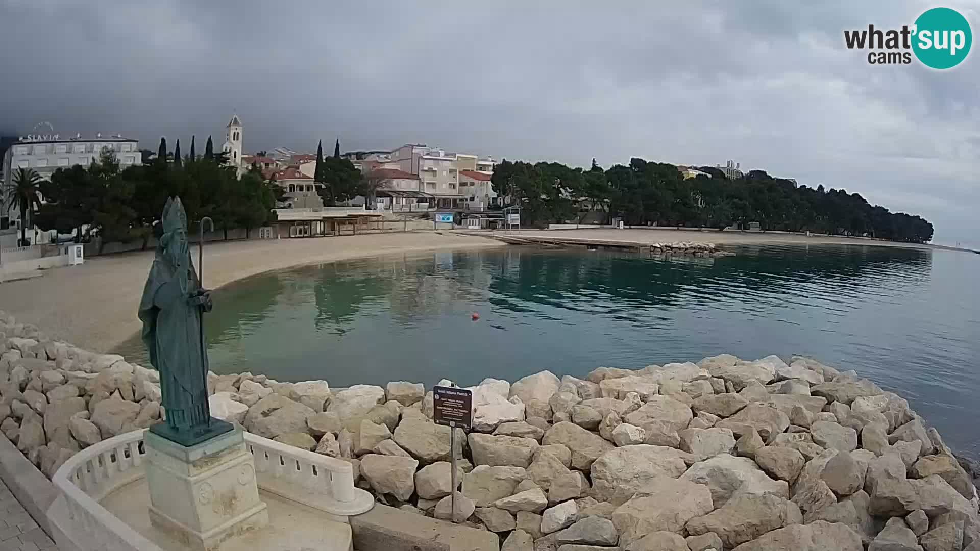 Spletna kamera Baška Voda – Sv. Nikola in plaža