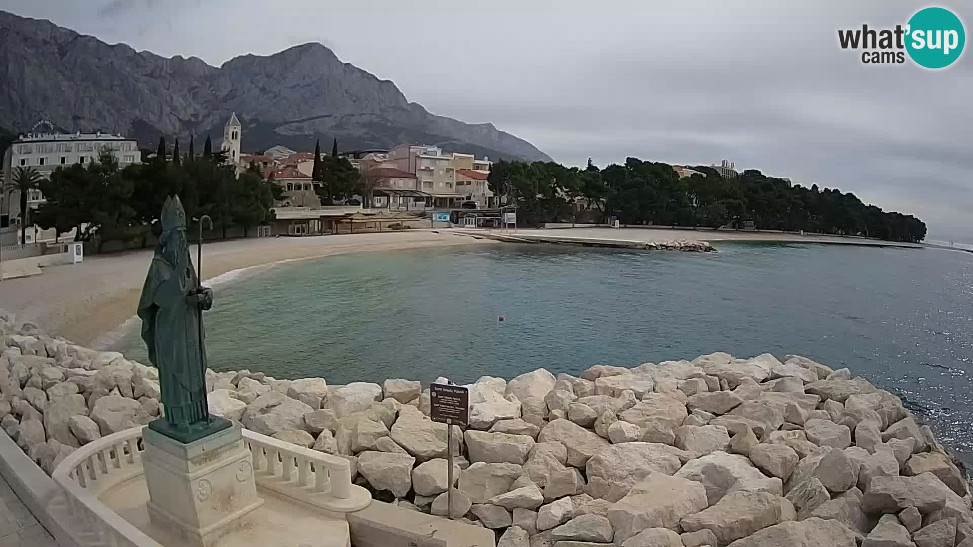 Spletna kamera Baška Voda – Sv. Nikola in plaža