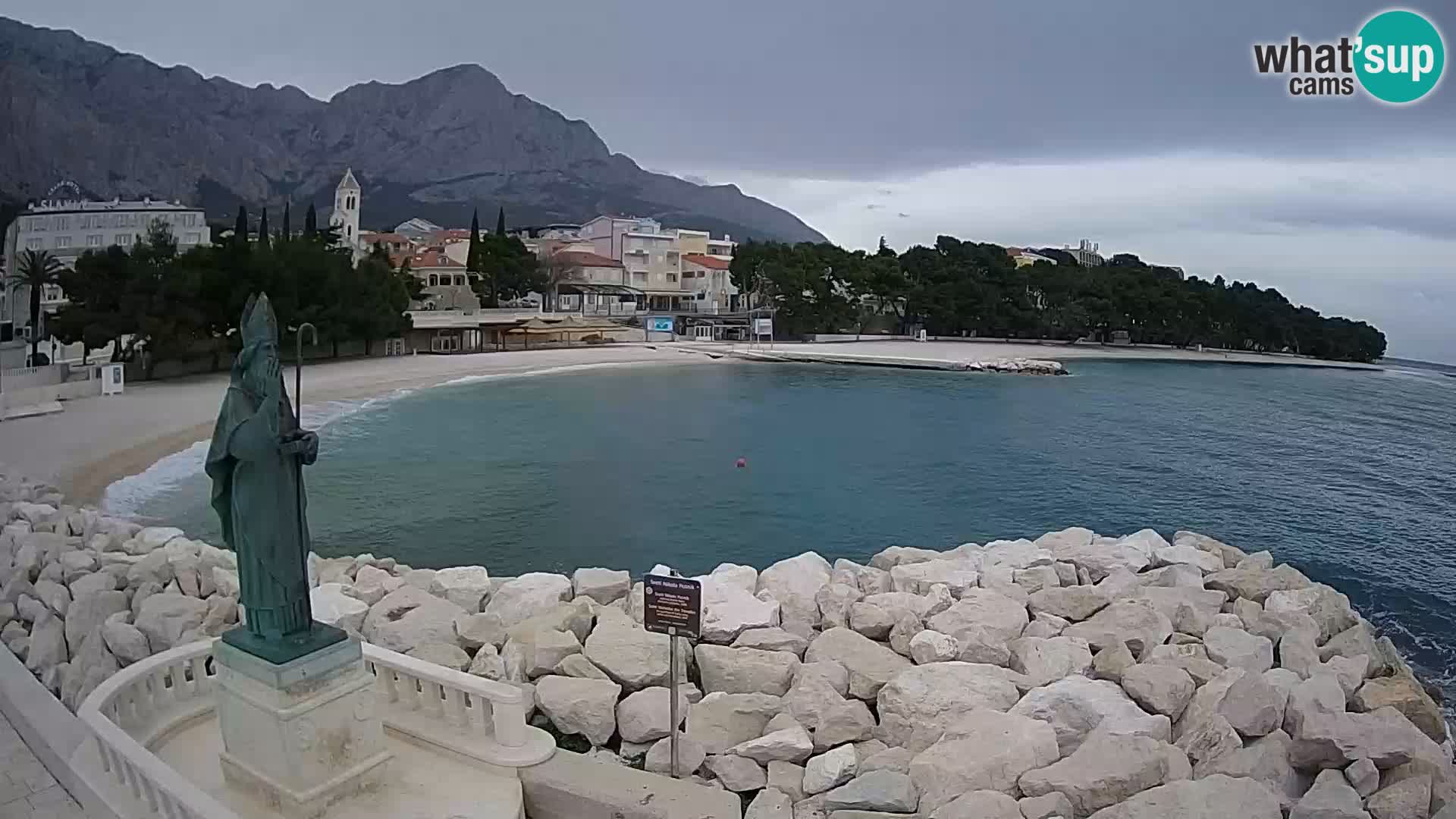 Spletna kamera Baška Voda – Sv. Nikola in plaža